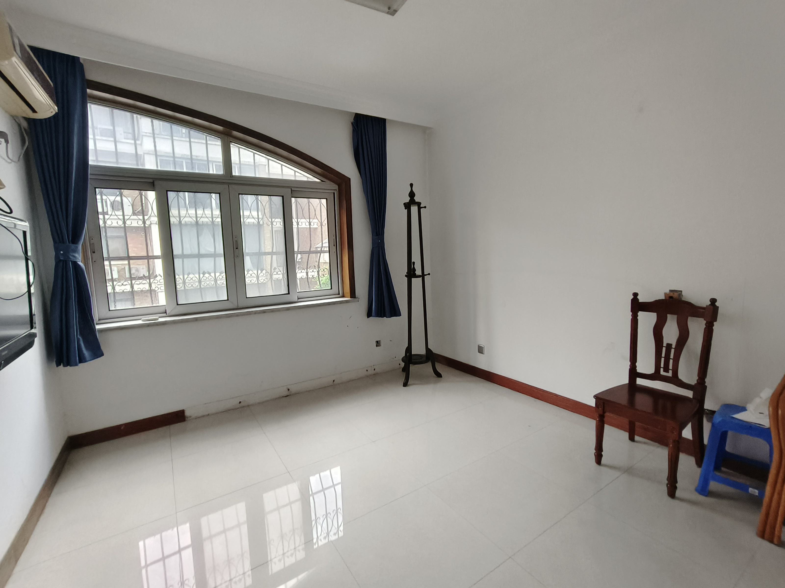 凤凰莱茵苑 6室2厅3卫 287.5m&sup2;