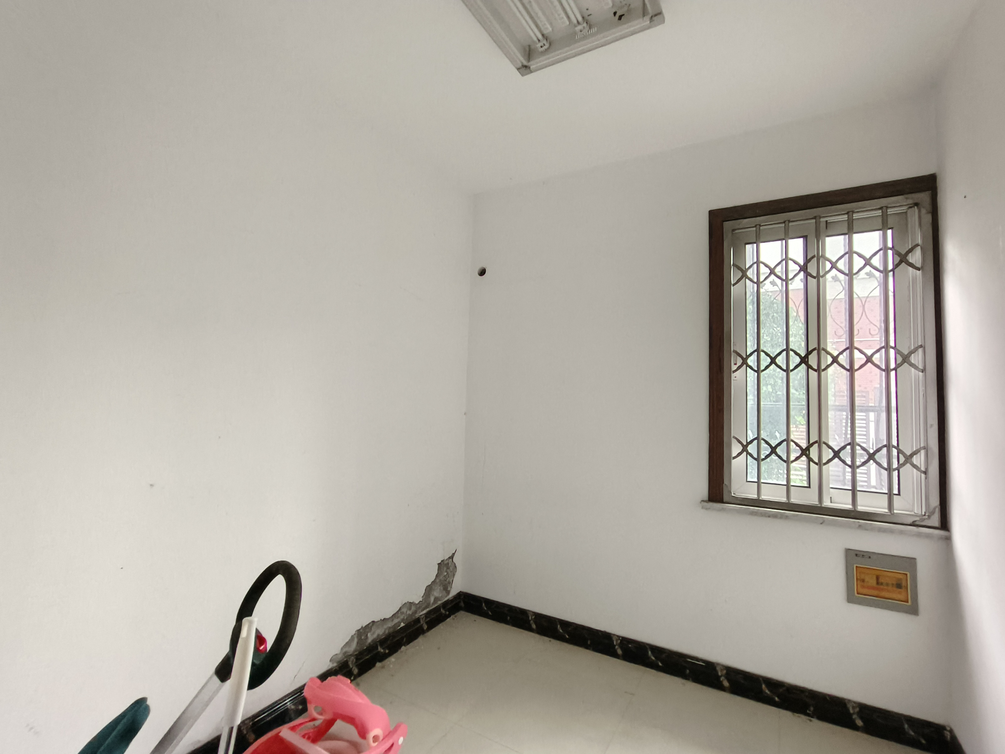 凤凰莱茵苑 6室2厅3卫 287.5m&sup2;