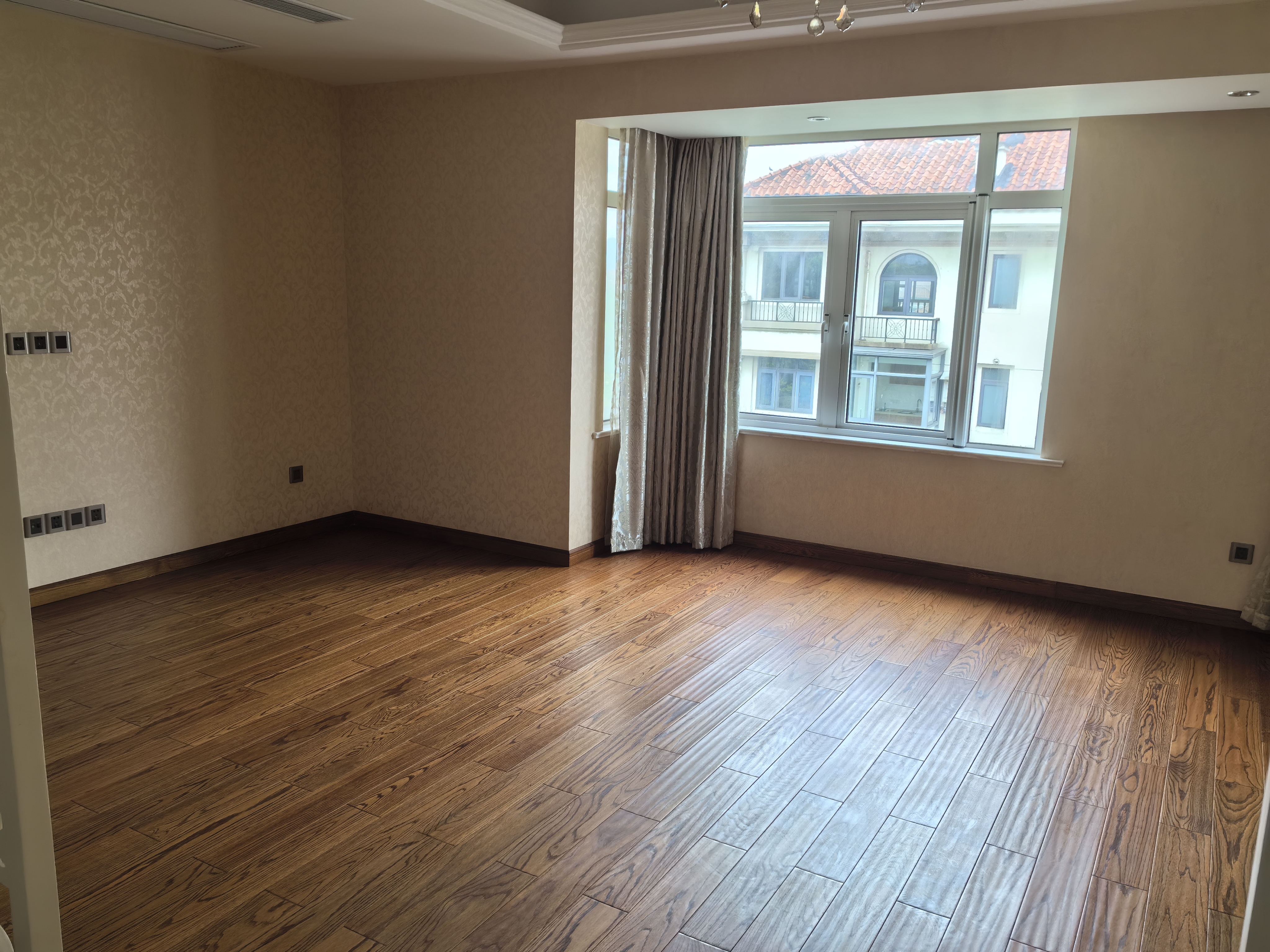 博园岚郡 4室2厅3卫 206.32m&sup2;