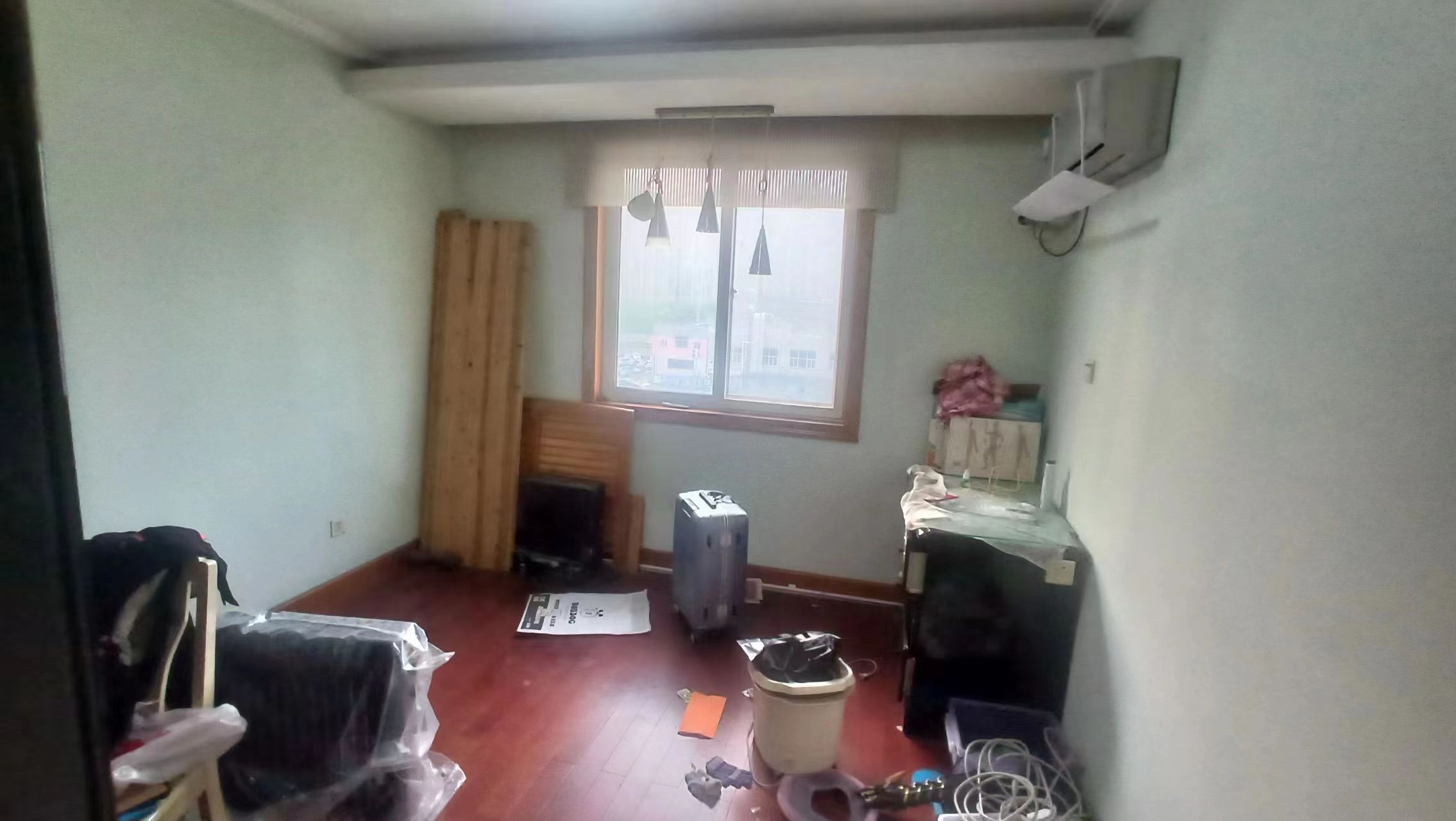 新建路新村 3室2厅2卫 131m&sup2;