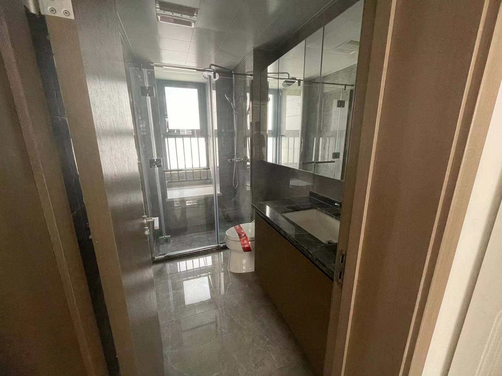 卓越府 4室2厅2卫 143m&sup2;