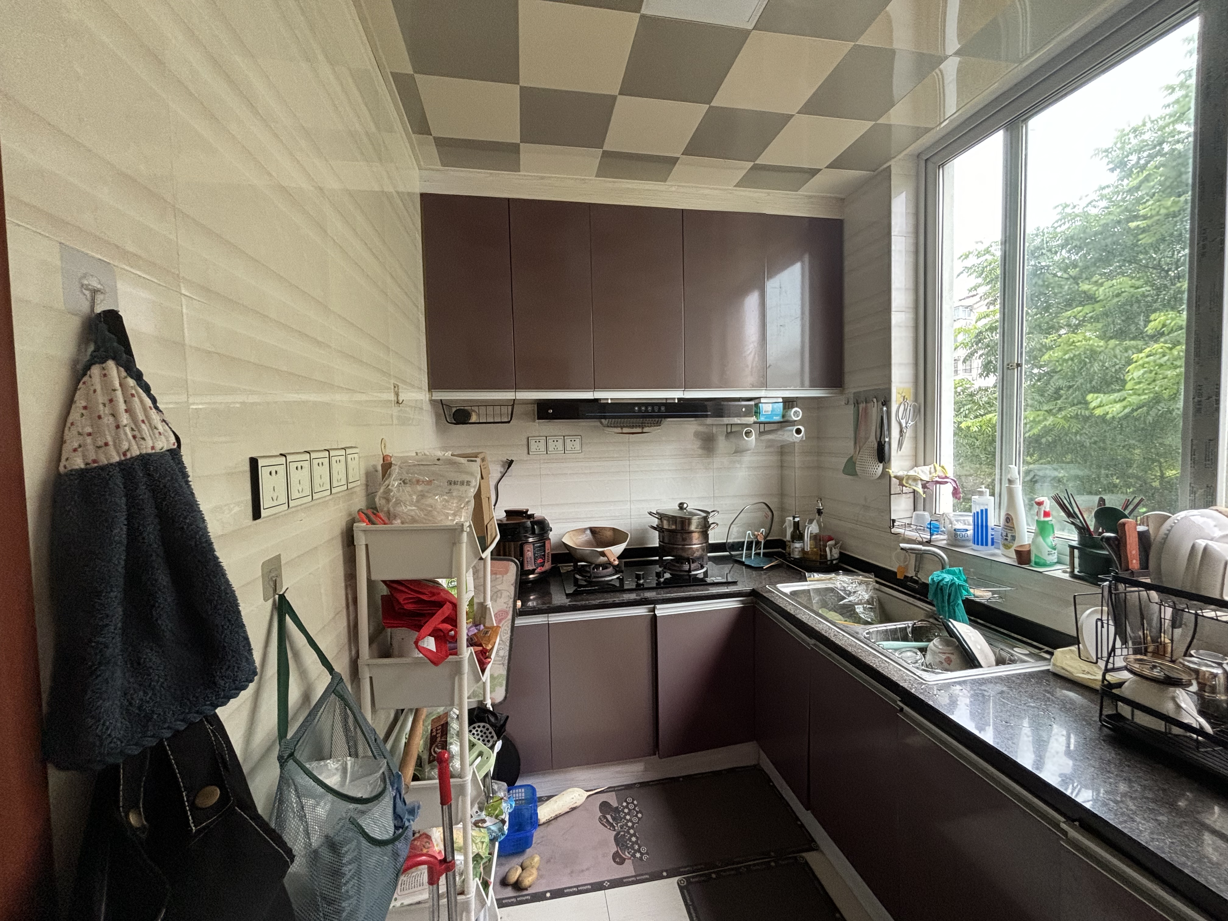 泰山公寓 2室2厅1卫 60m&sup2;
