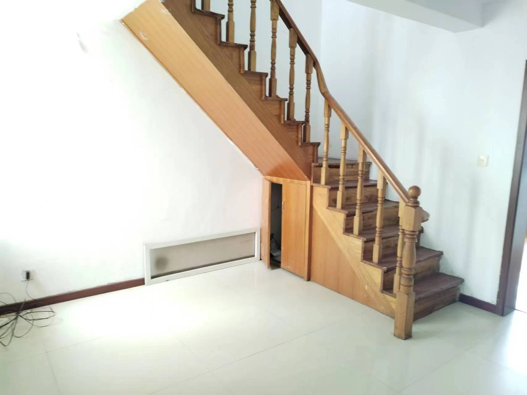 天勤家园 3室2厅1卫 157.00m&sup2;