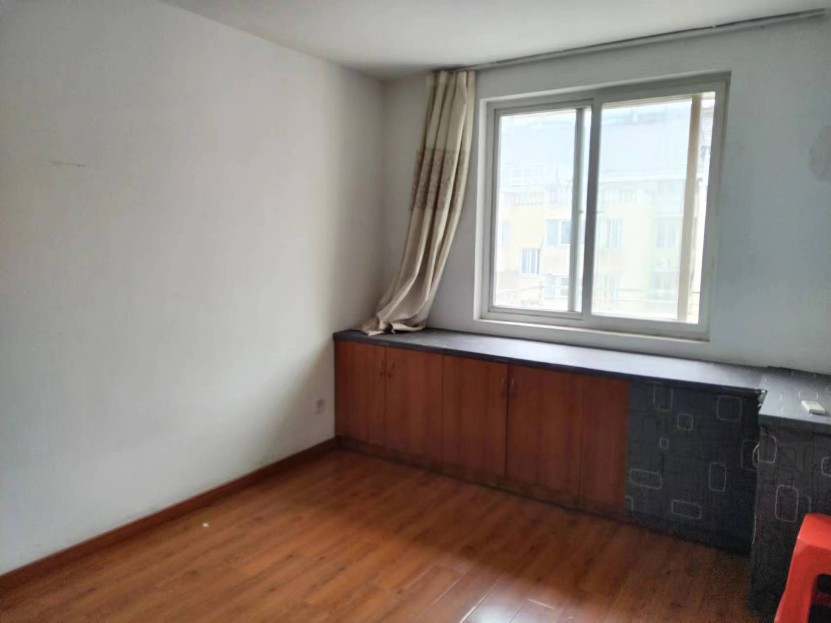 天勤家园 3室2厅1卫 157.00m&sup2;