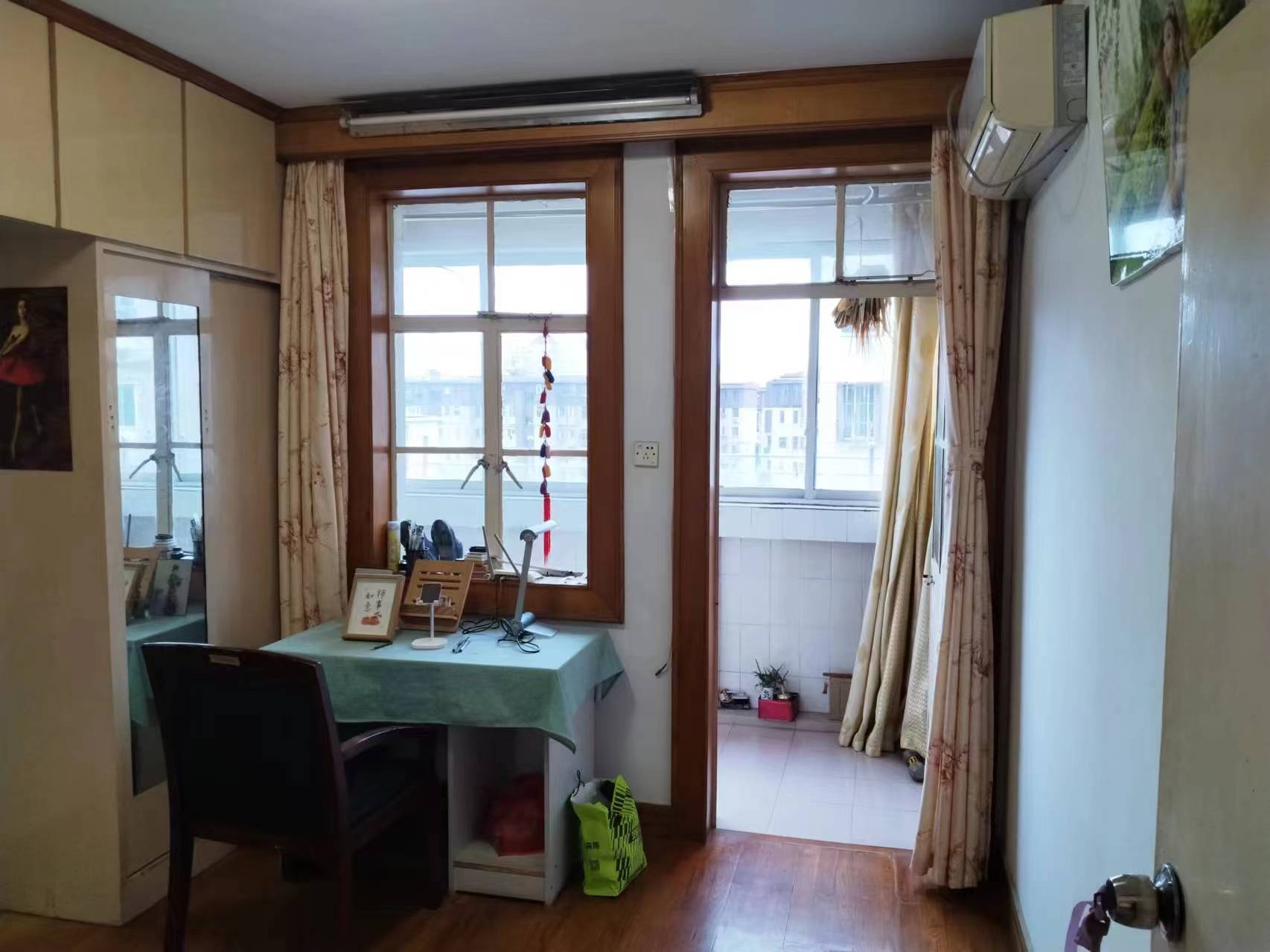 花园角 2室2厅1卫 60.47m&sup2;