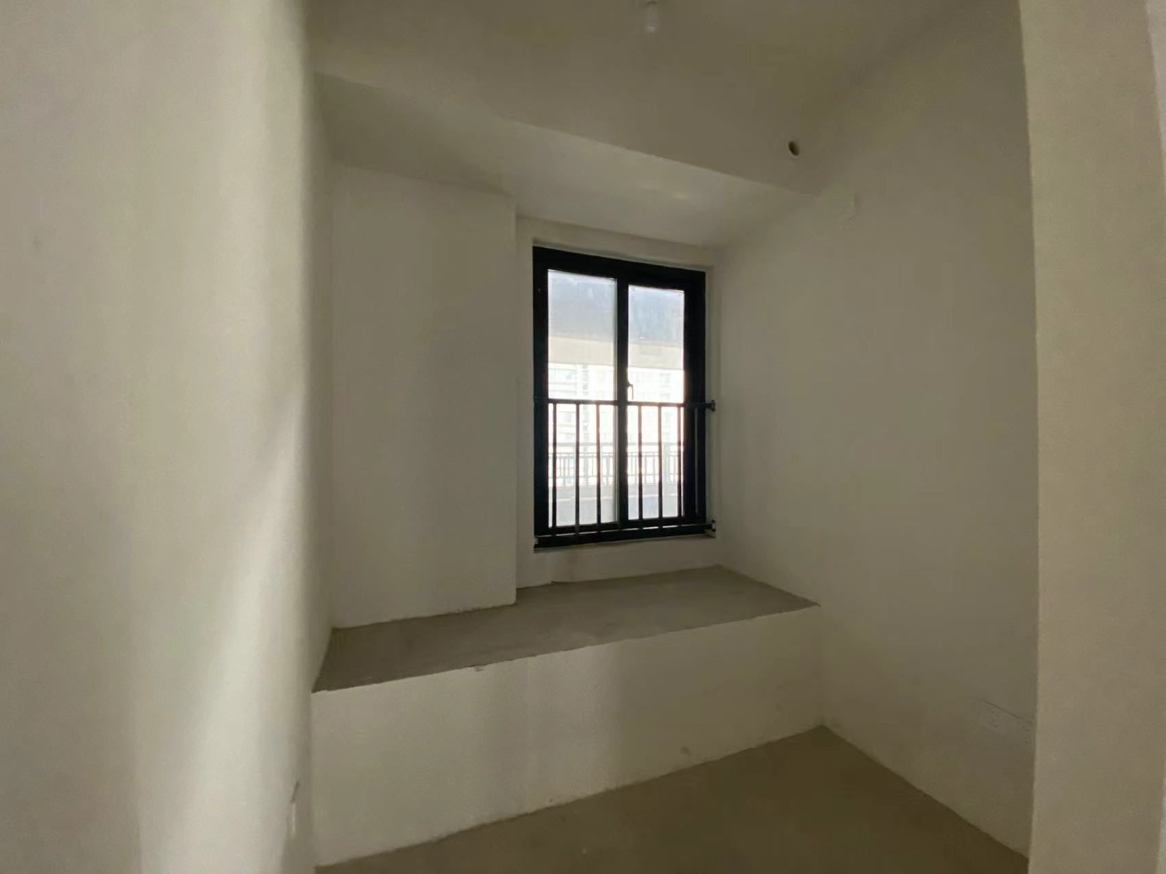 东时区 3室2厅1卫 82.00m&sup2;