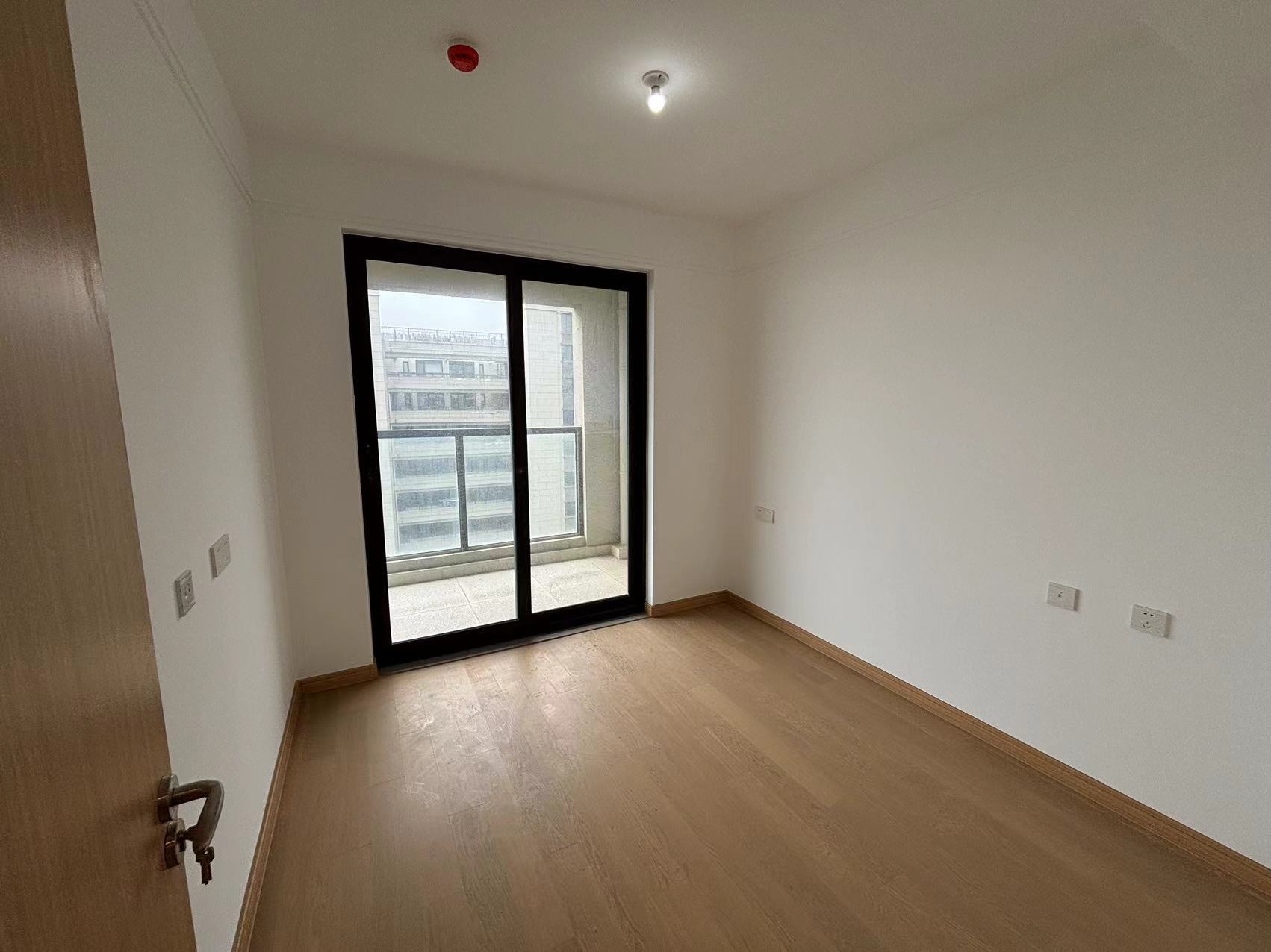 时光漫城 3室2厅1卫 92m²