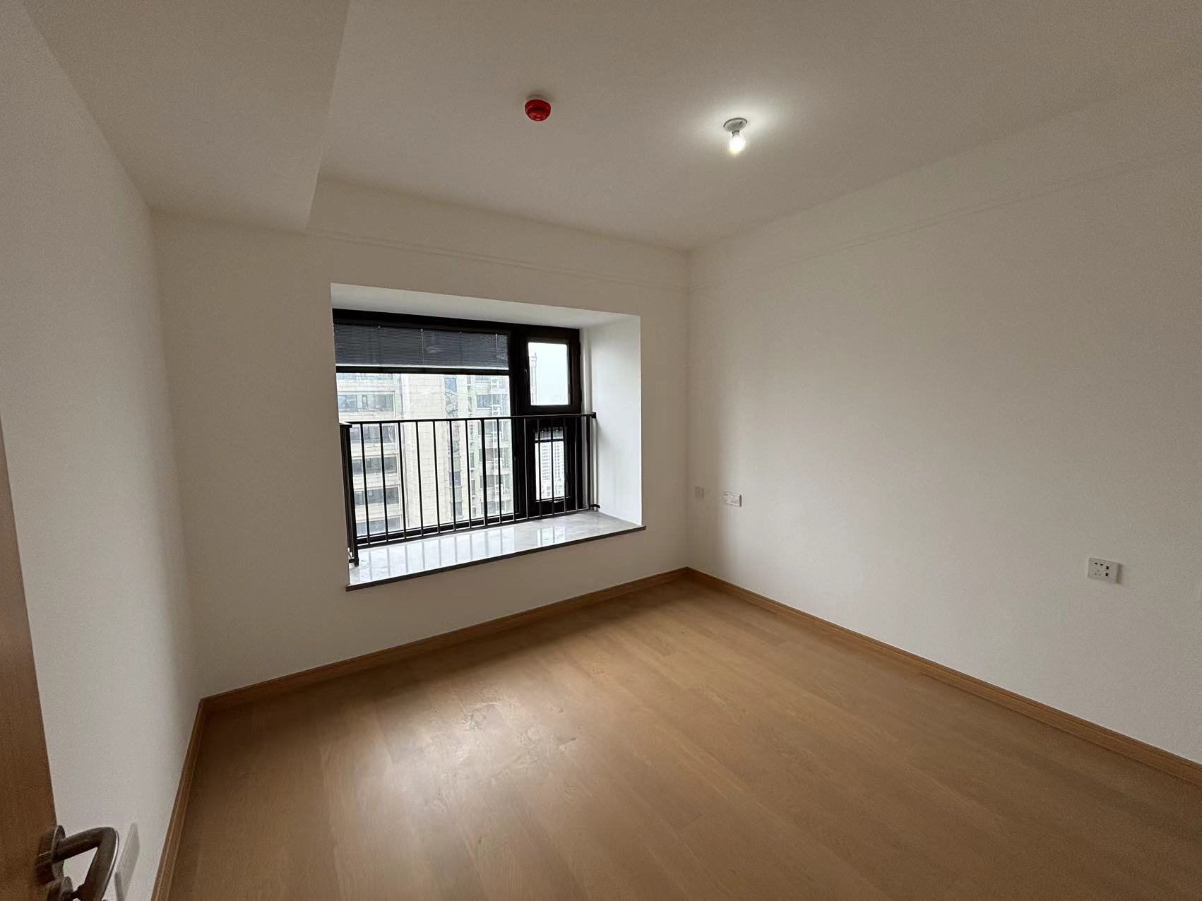 时光漫城 3室2厅1卫 92m²