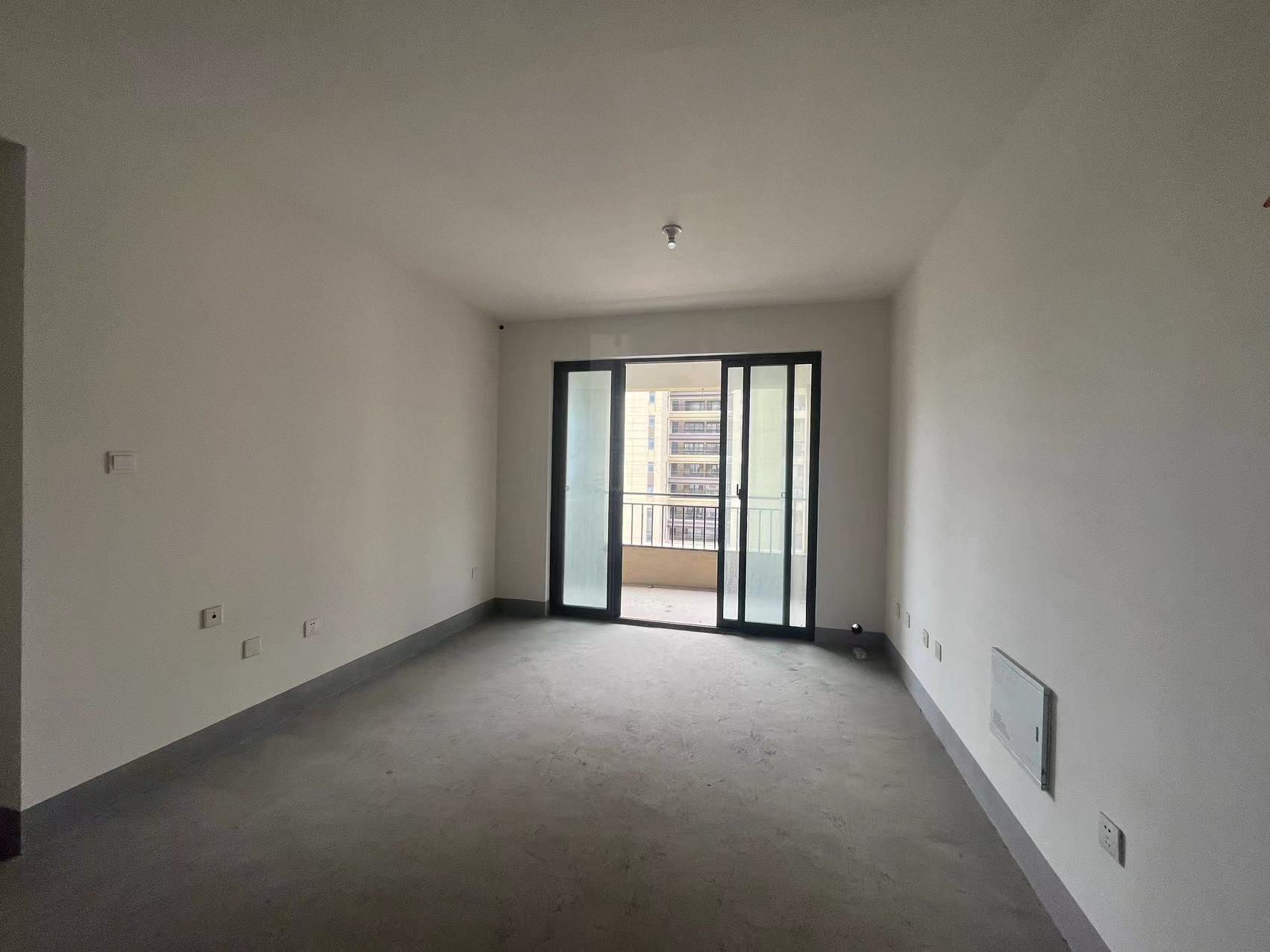 翠园 3室2厅1卫 92m²