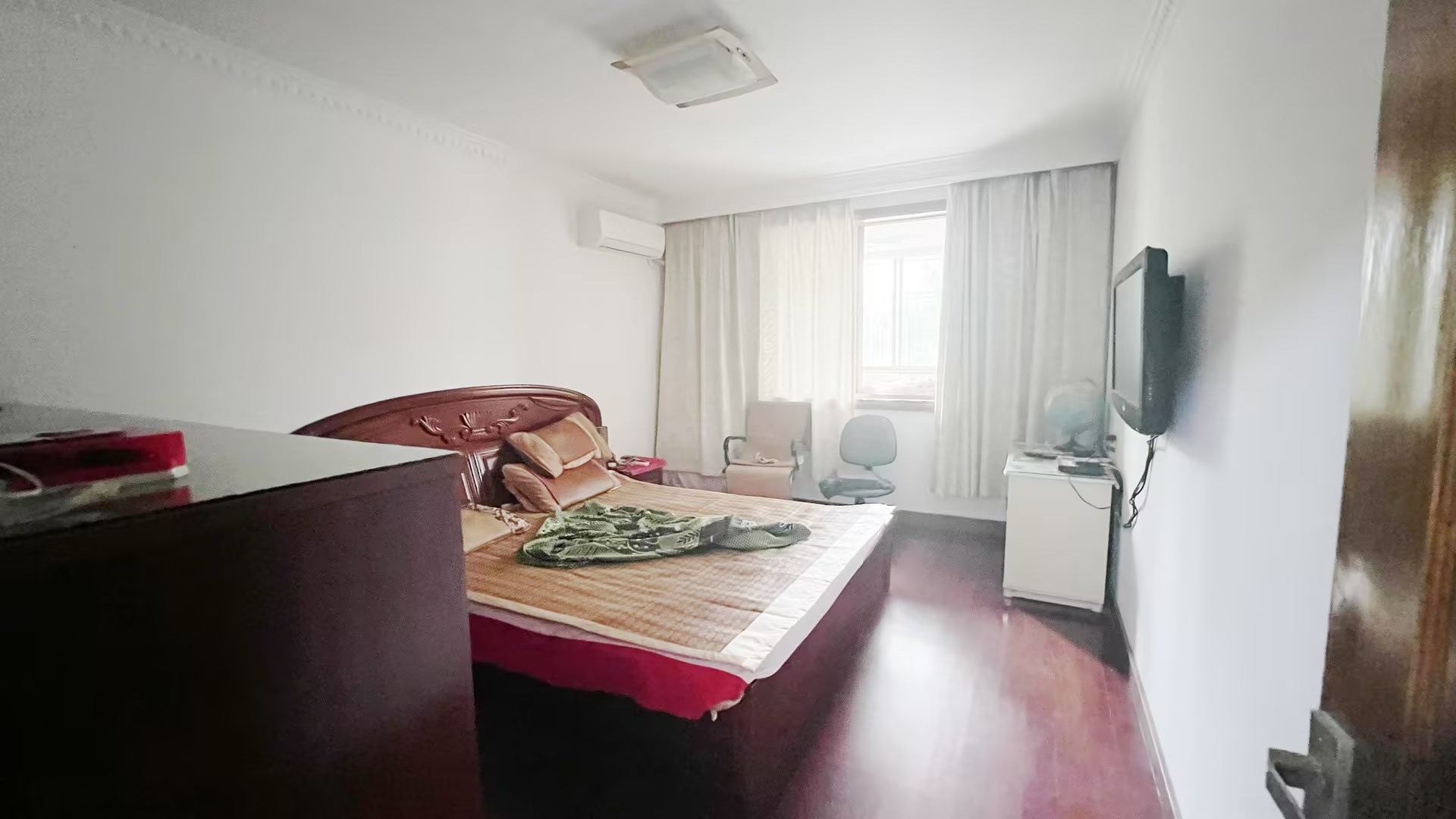 天都花苑 3室1厅1卫 104m&sup2;