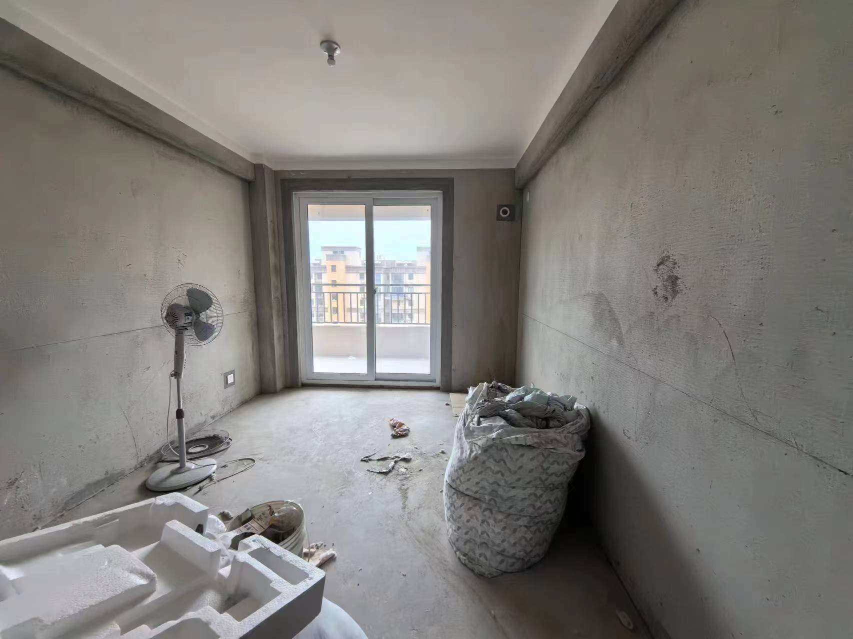 佳源都市 4室2厅2卫 127.24m&sup2;