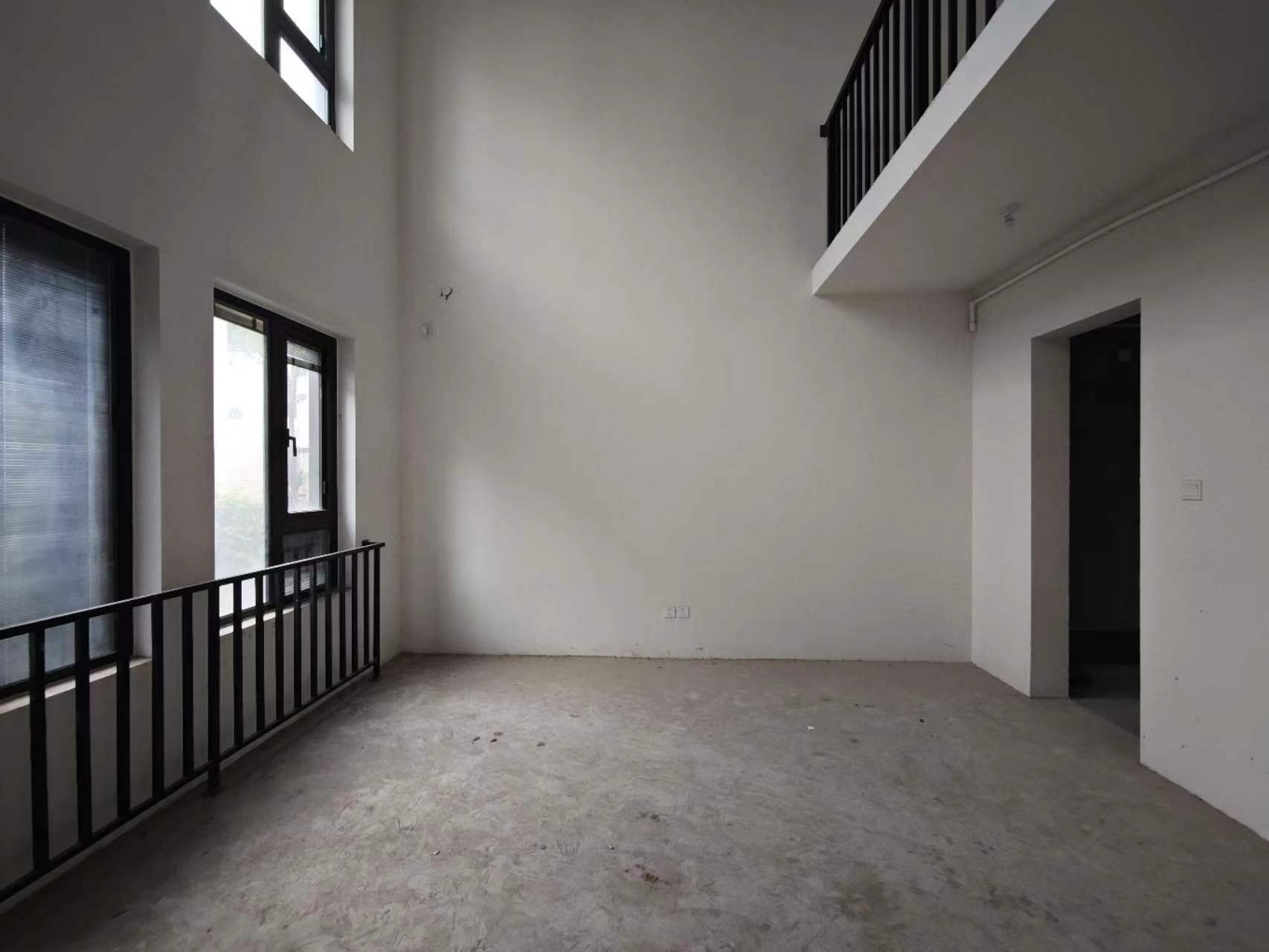 云樾东方 4室2厅2卫 153m²