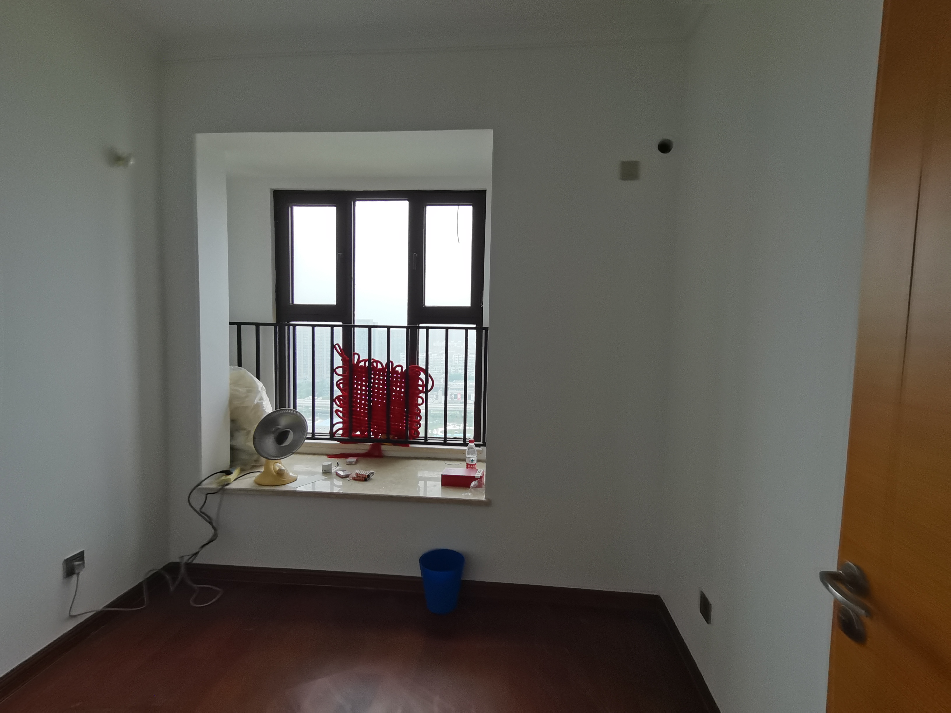 富力院士廷 4室2厅2卫 136m&sup2;