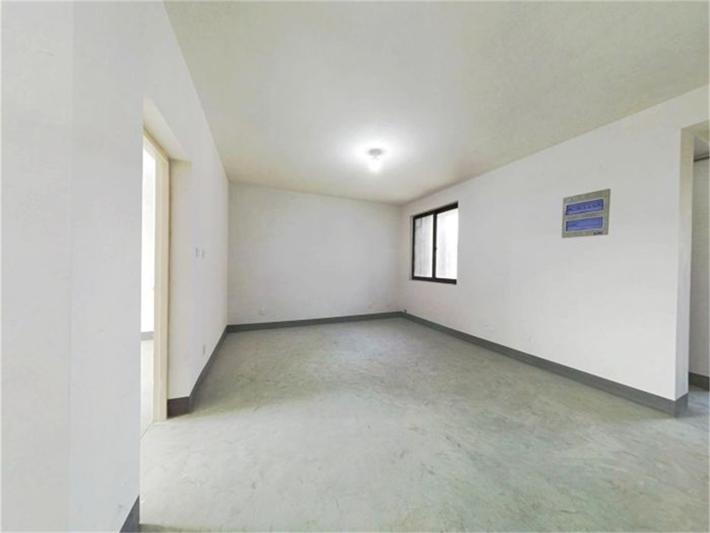 兴石花园 3室1厅1卫 105.00m&sup2;