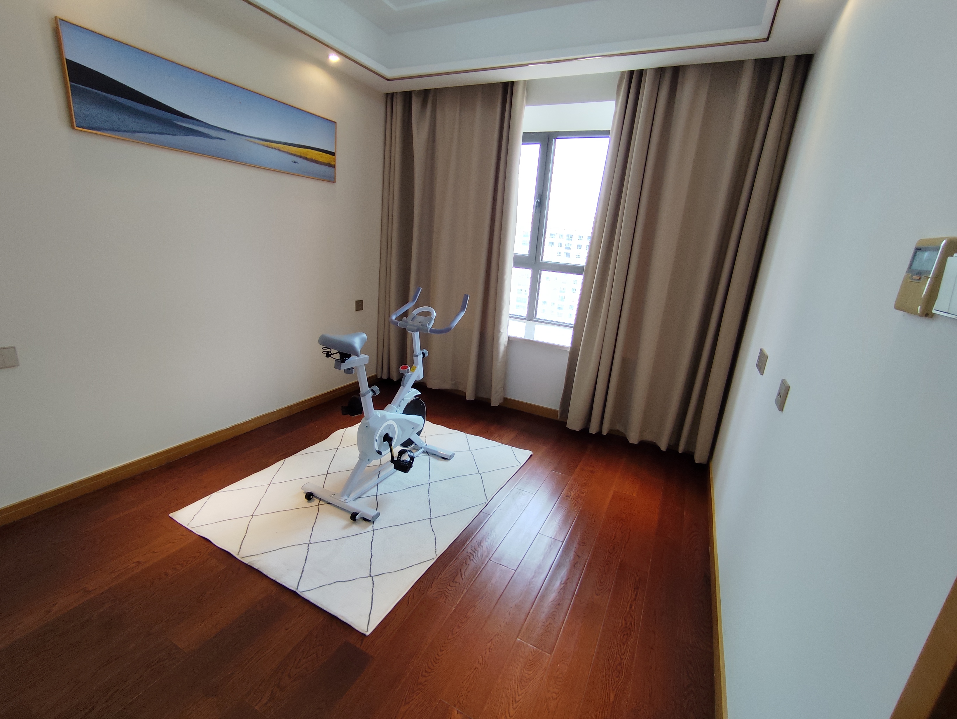 中南世纪花城三期 3室2厅2卫 130m&sup2;