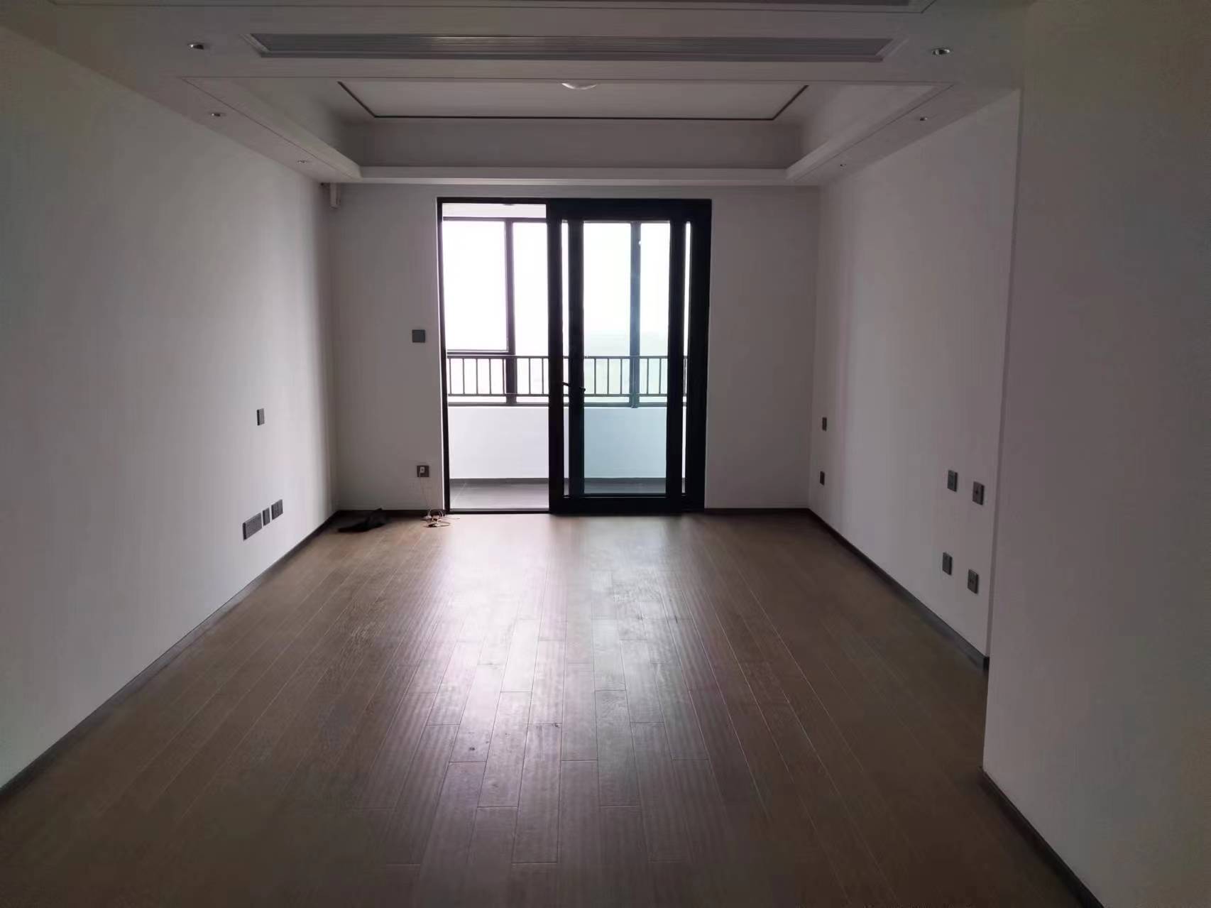 滨江道江园 3室2厅2卫 118.00m²
