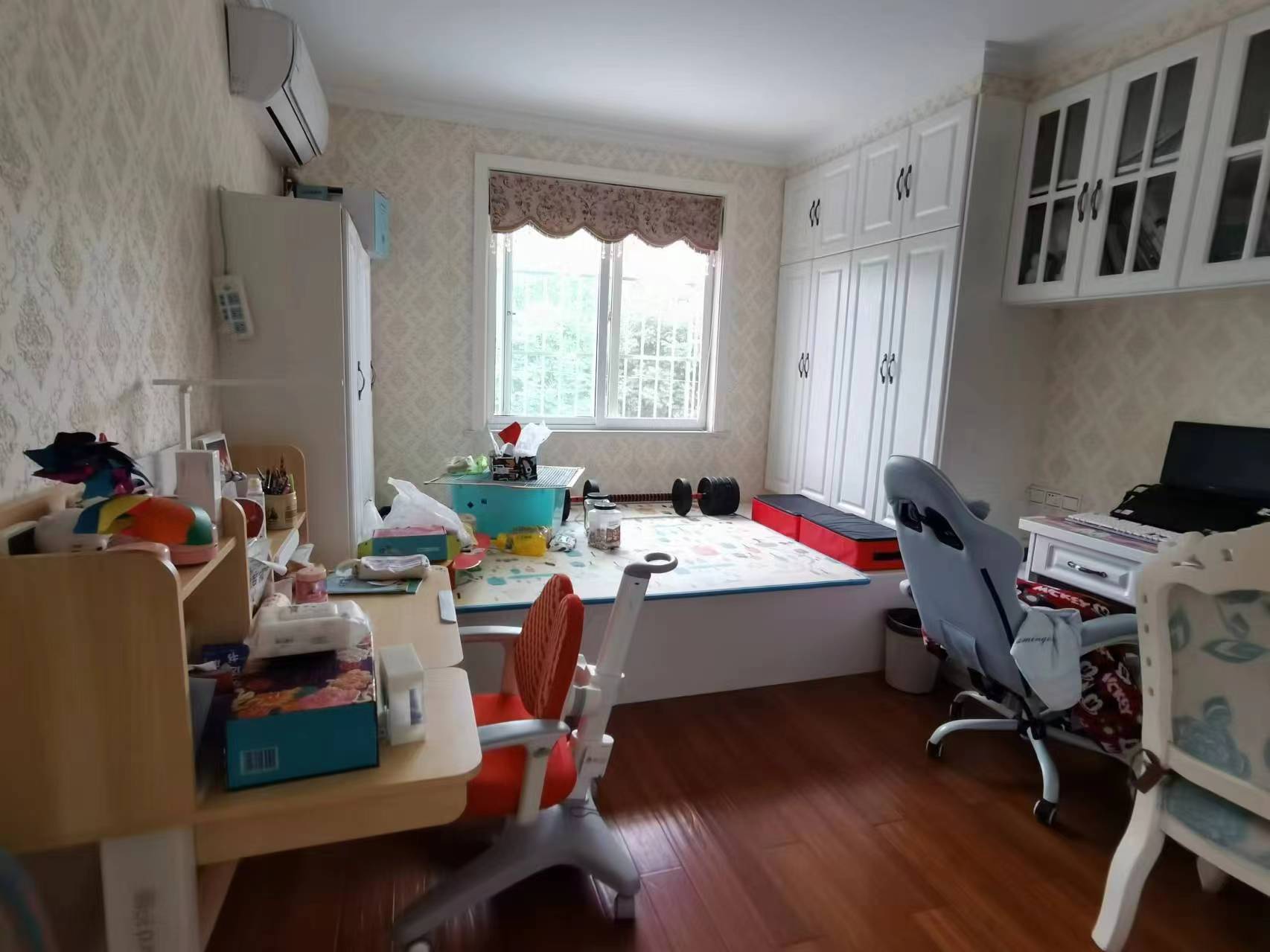 五山家园 3室2厅1卫 135.64m&sup2;