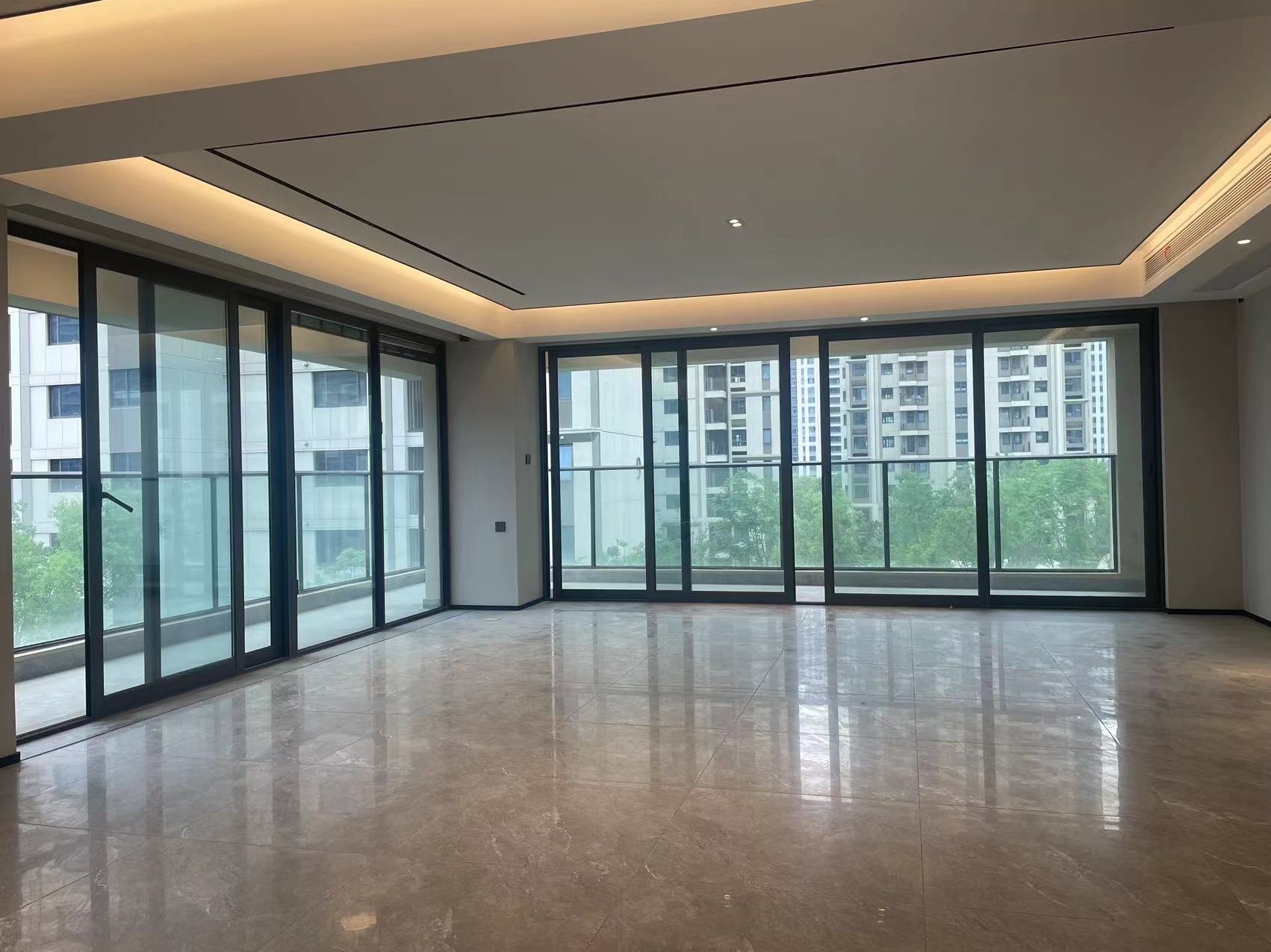 万科·揽境(揽境花苑) 4室2厅5卫 262m²