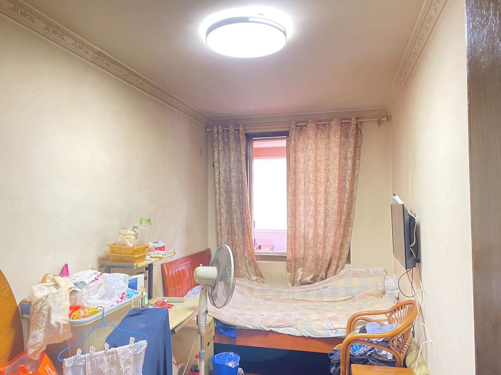 金辉花园 3室2厅1卫 121.22m&sup2;