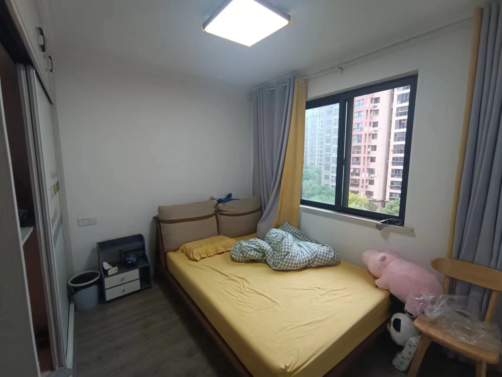 龙田花苑二期 3室2厅1卫 112.00m&sup2;