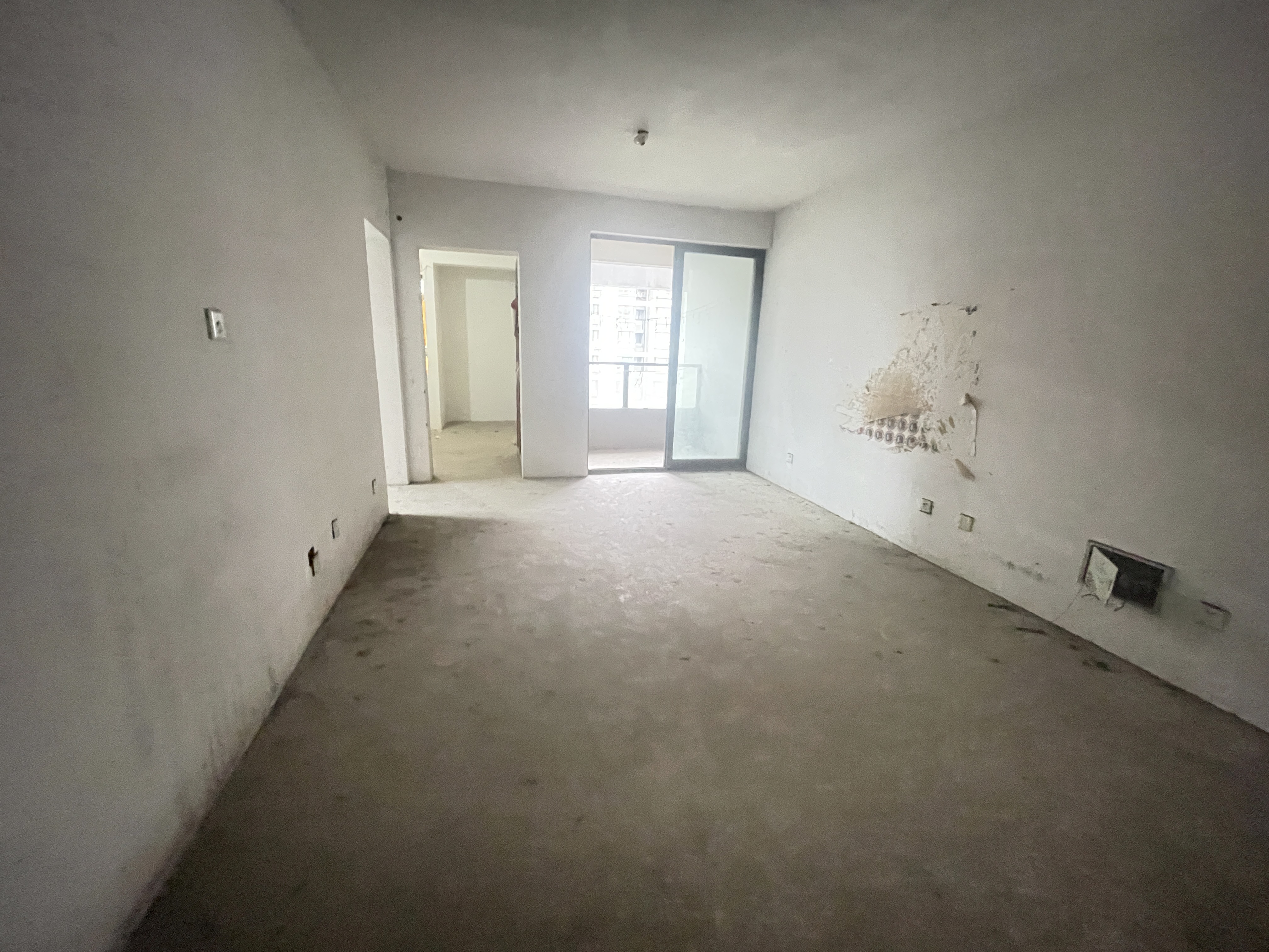 万通城 2室1厅1卫 89m²