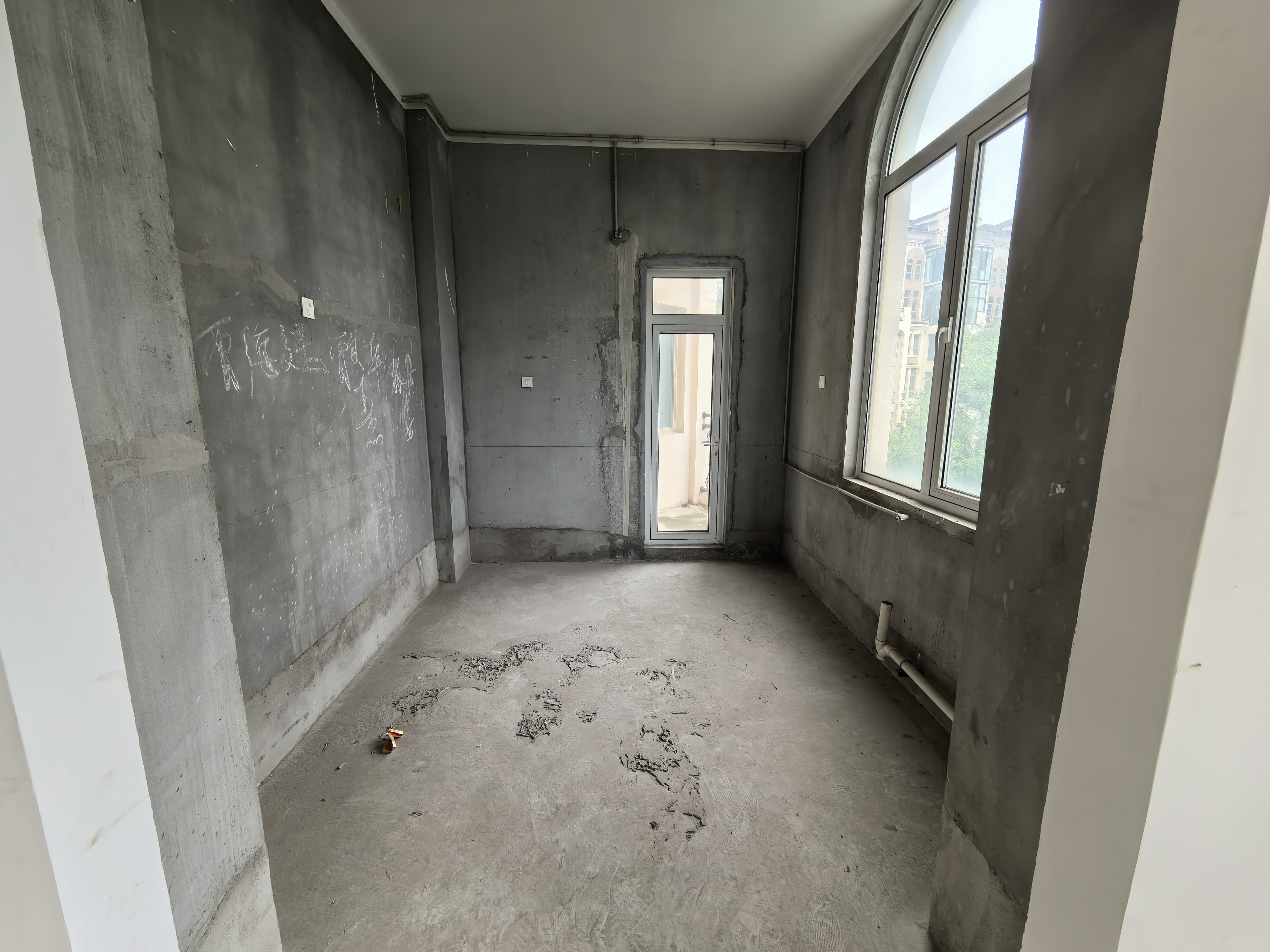 军山花园 4室2厅3卫 210.00m&sup2;