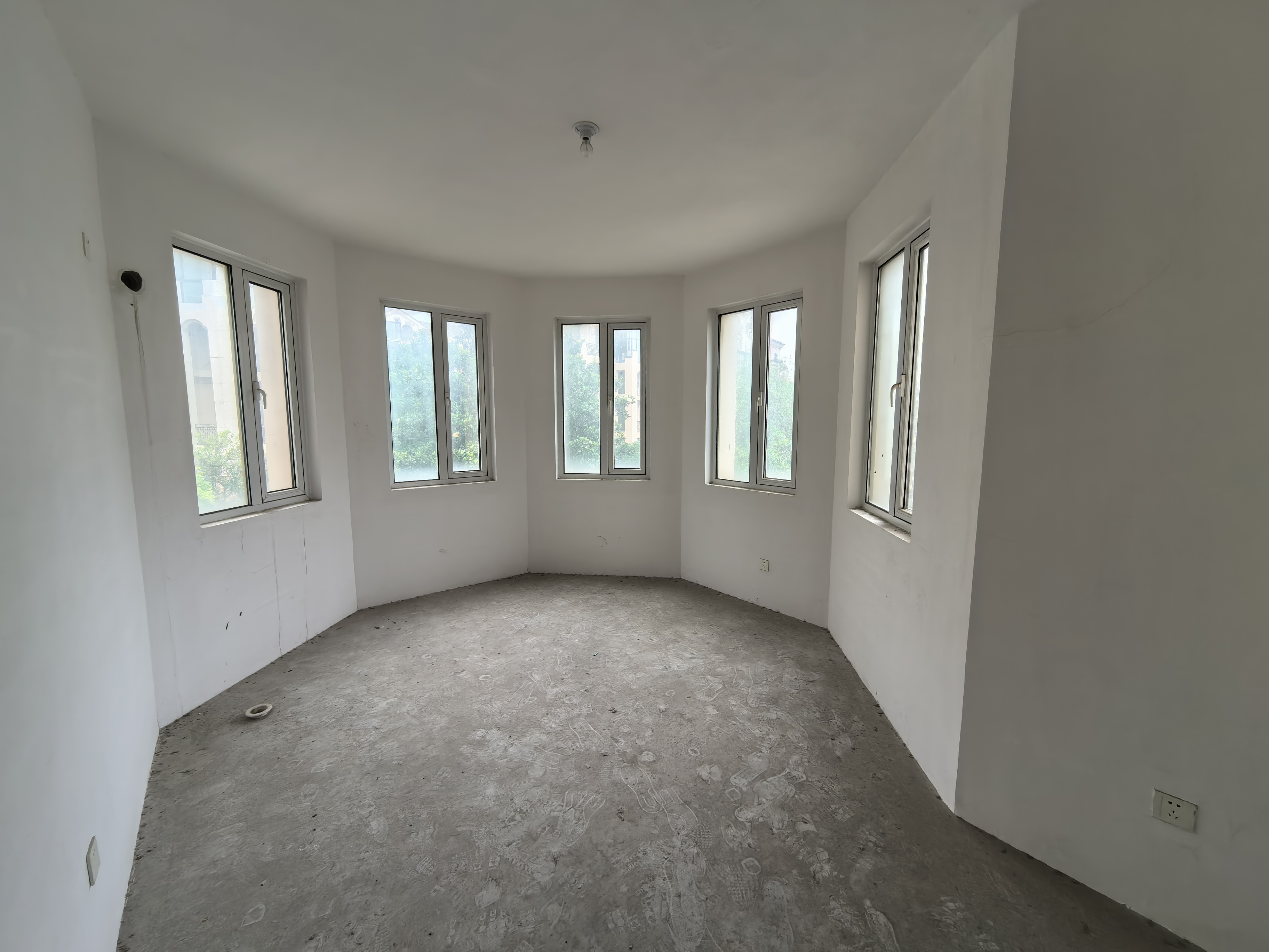 军山花园 4室2厅3卫 210.00m&sup2;