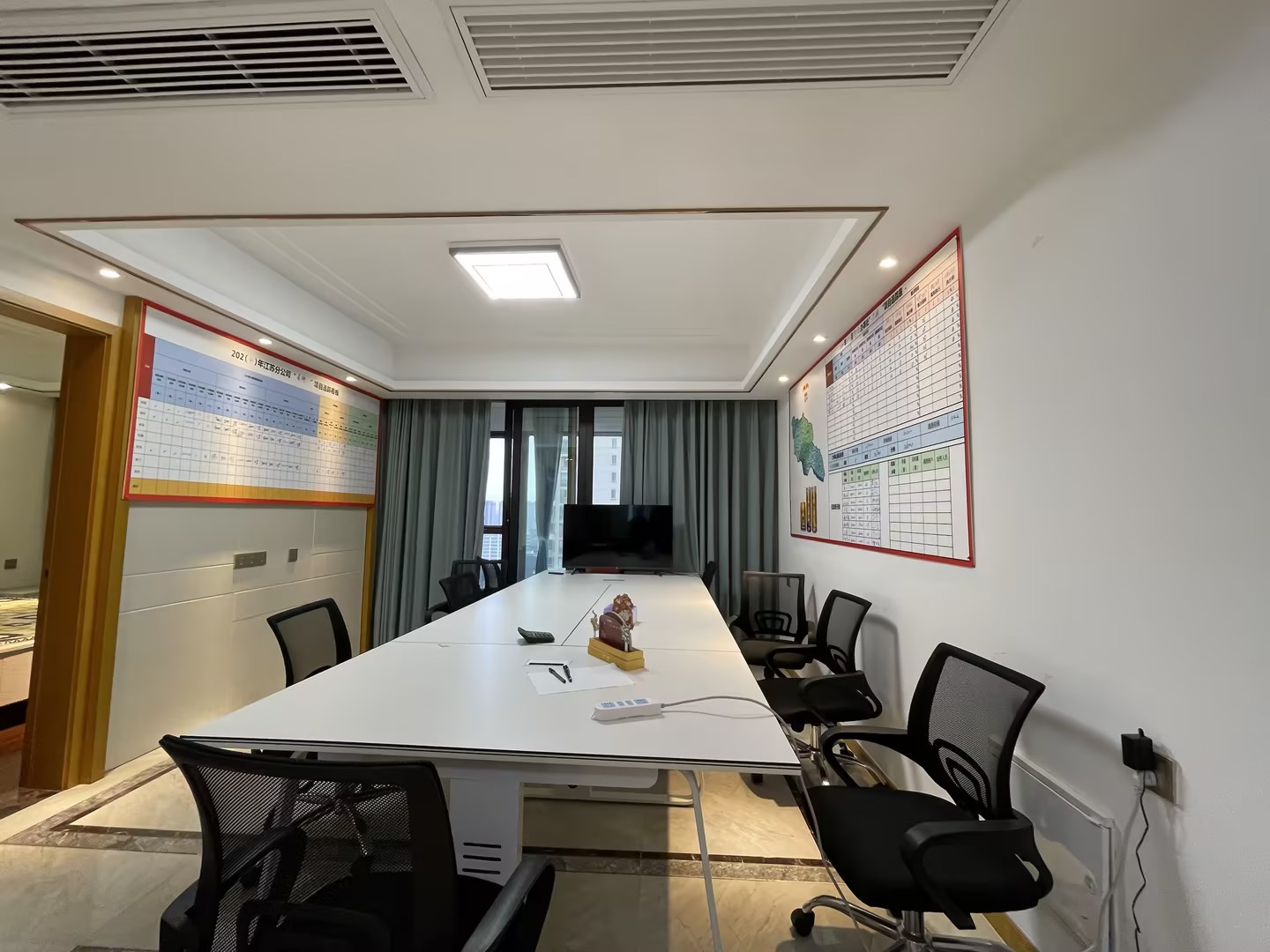 中南世纪花城三期 3室2厅2卫 135m²