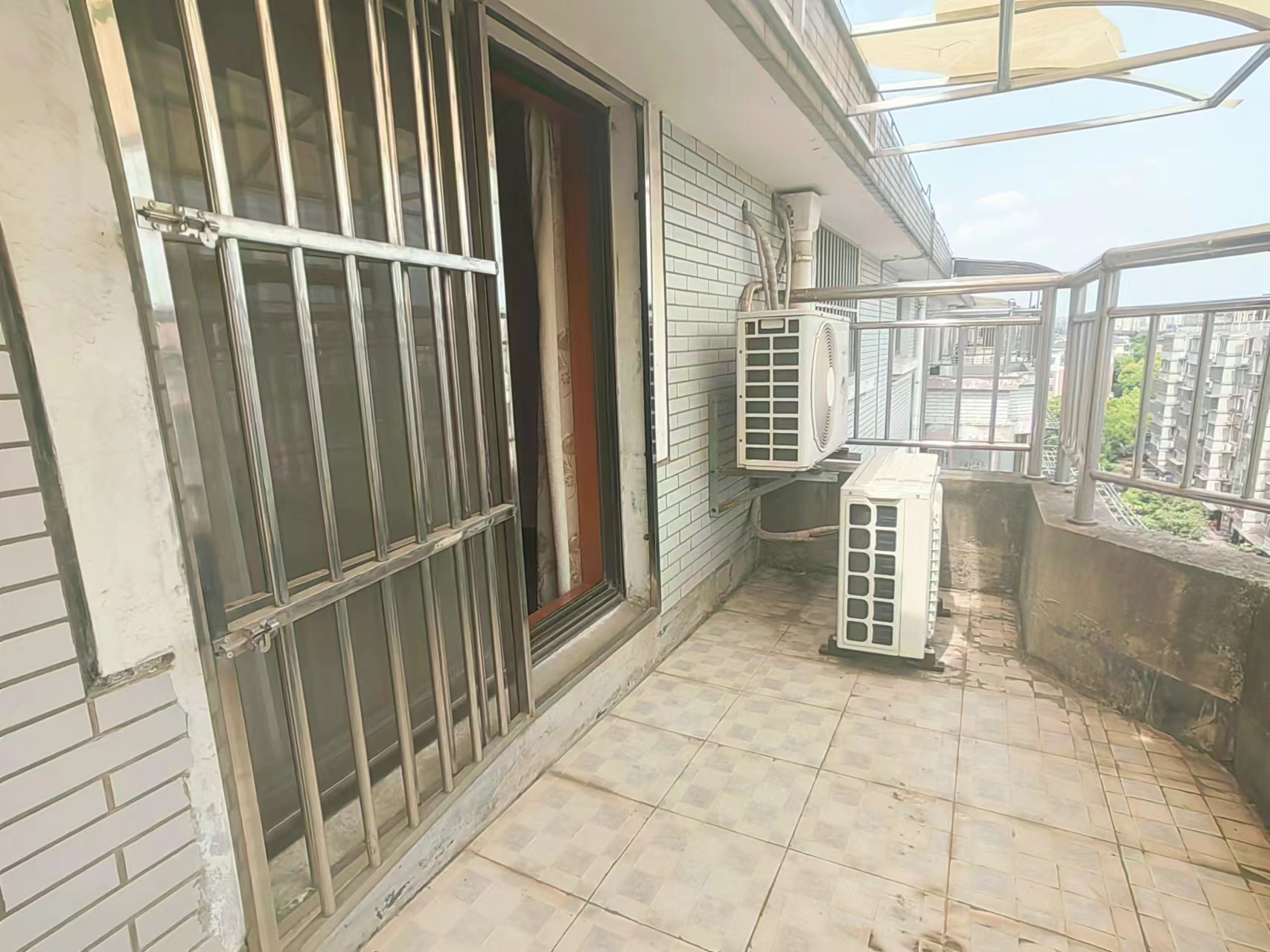 天都花苑   4室2厅2卫 85m&sup2;