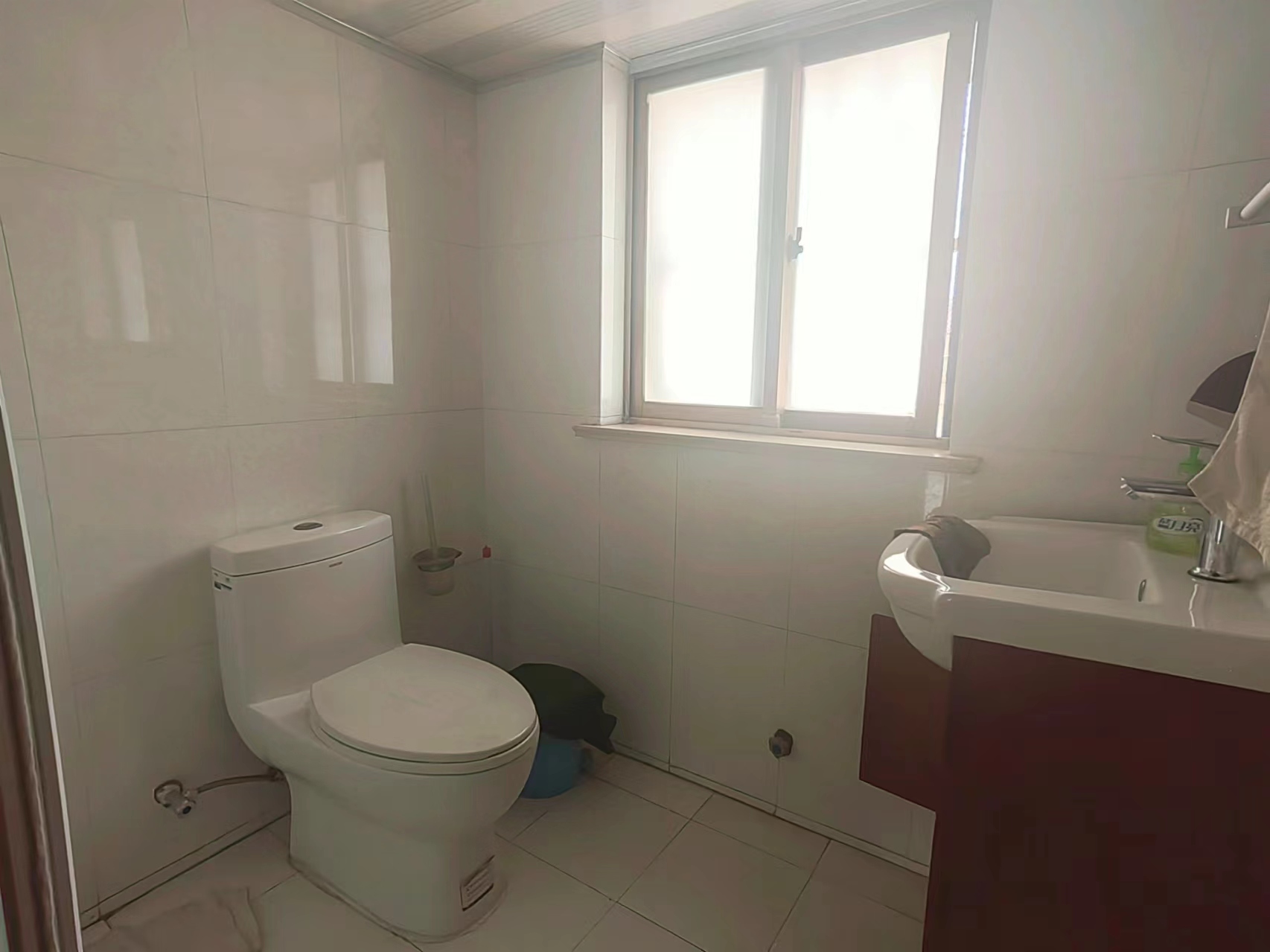 天都花苑   4室2厅2卫 85m&sup2;