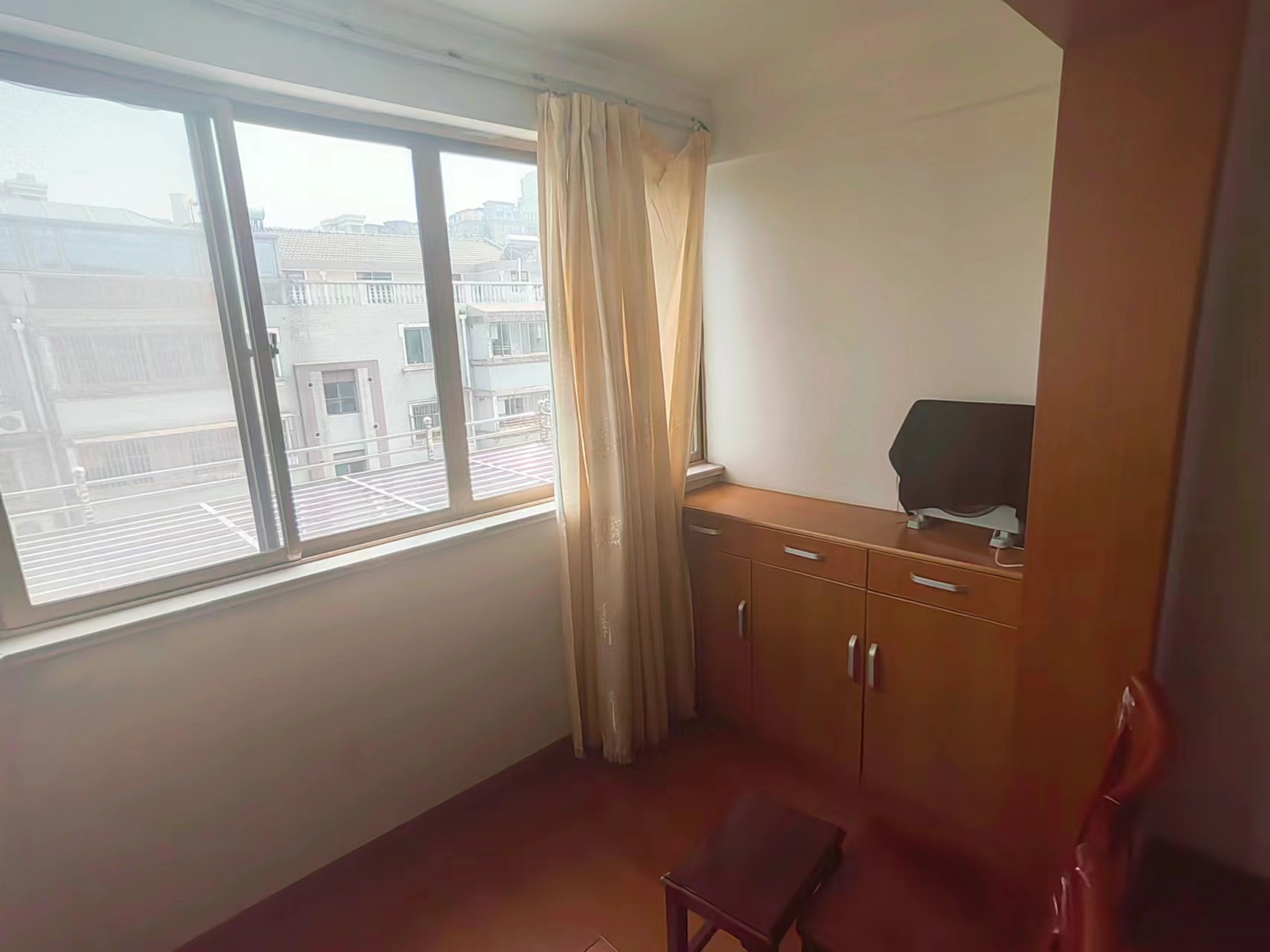 天都花苑   4室2厅2卫 85m&sup2;