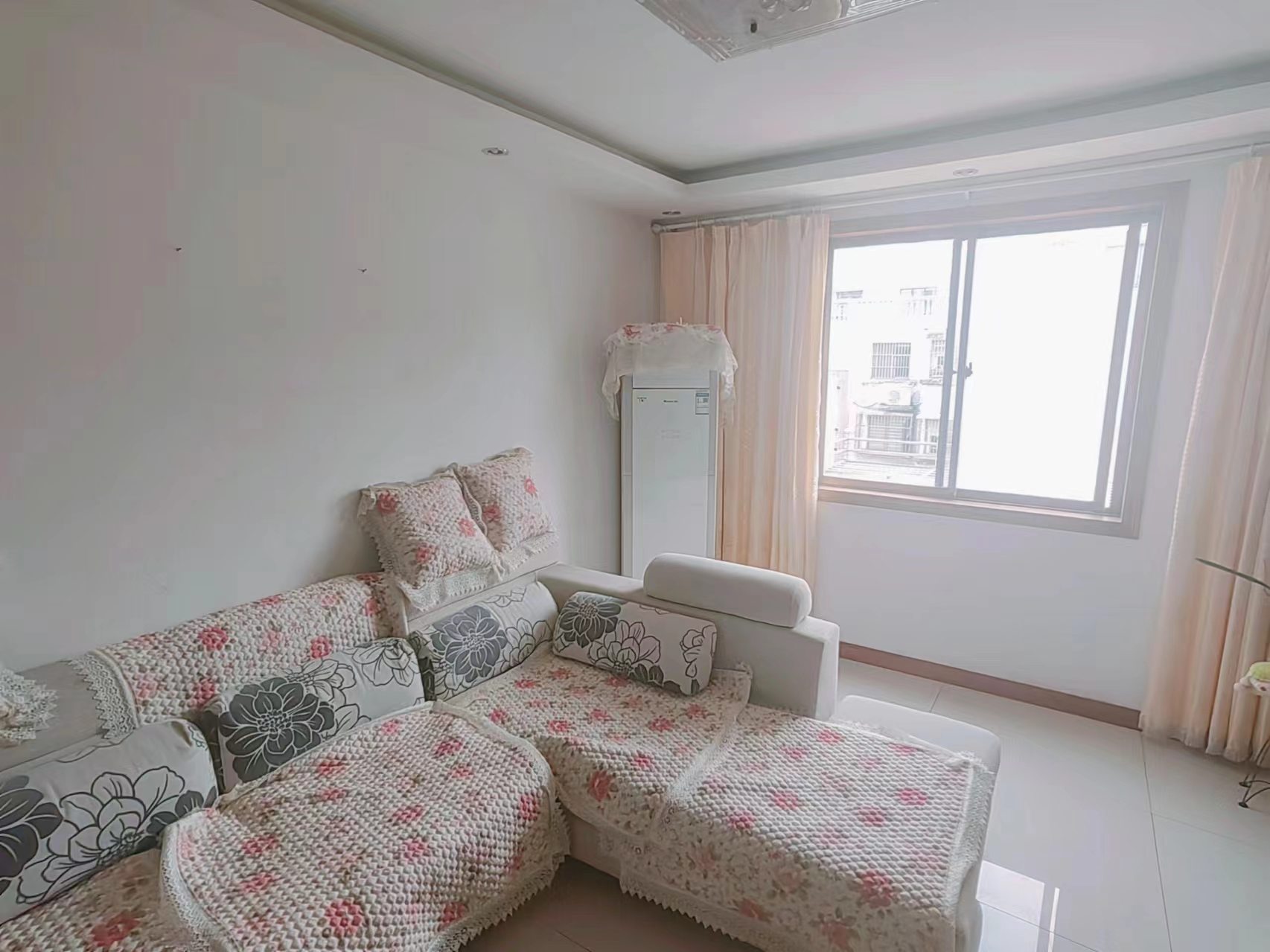 天都花苑   4室2厅2卫 85m&sup2;