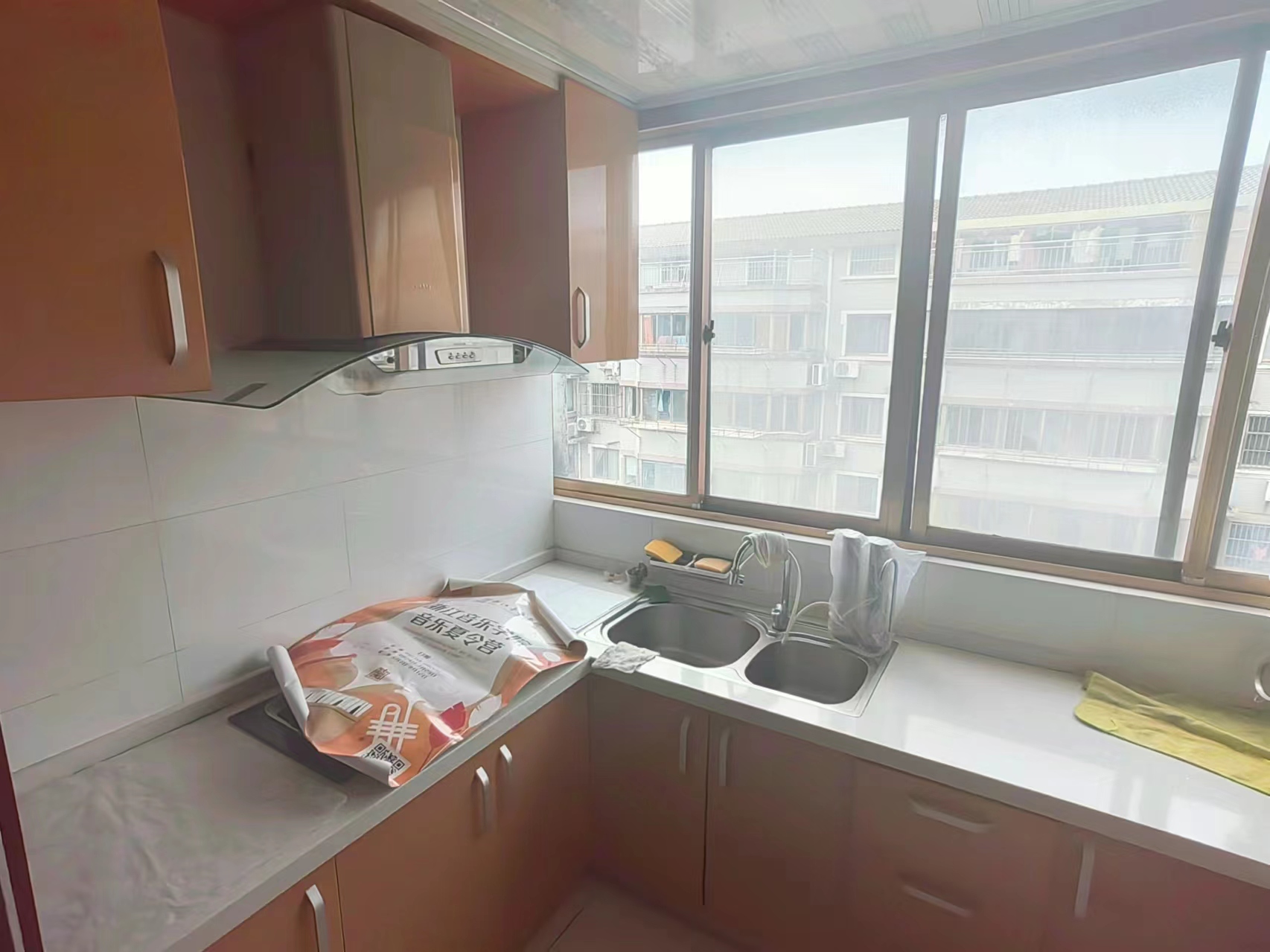 天都花苑   4室2厅2卫 85m&sup2;