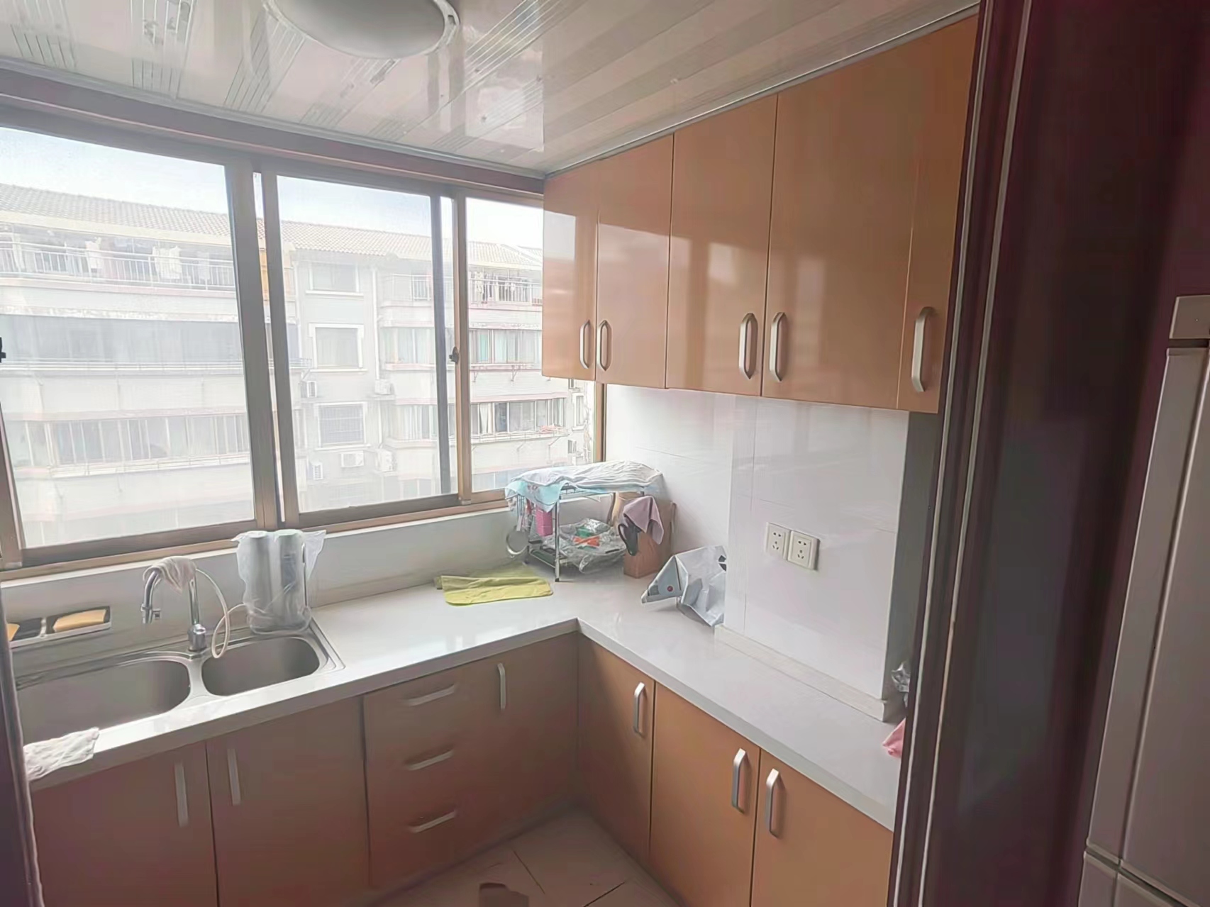 天都花苑   4室2厅2卫 85m&sup2;
