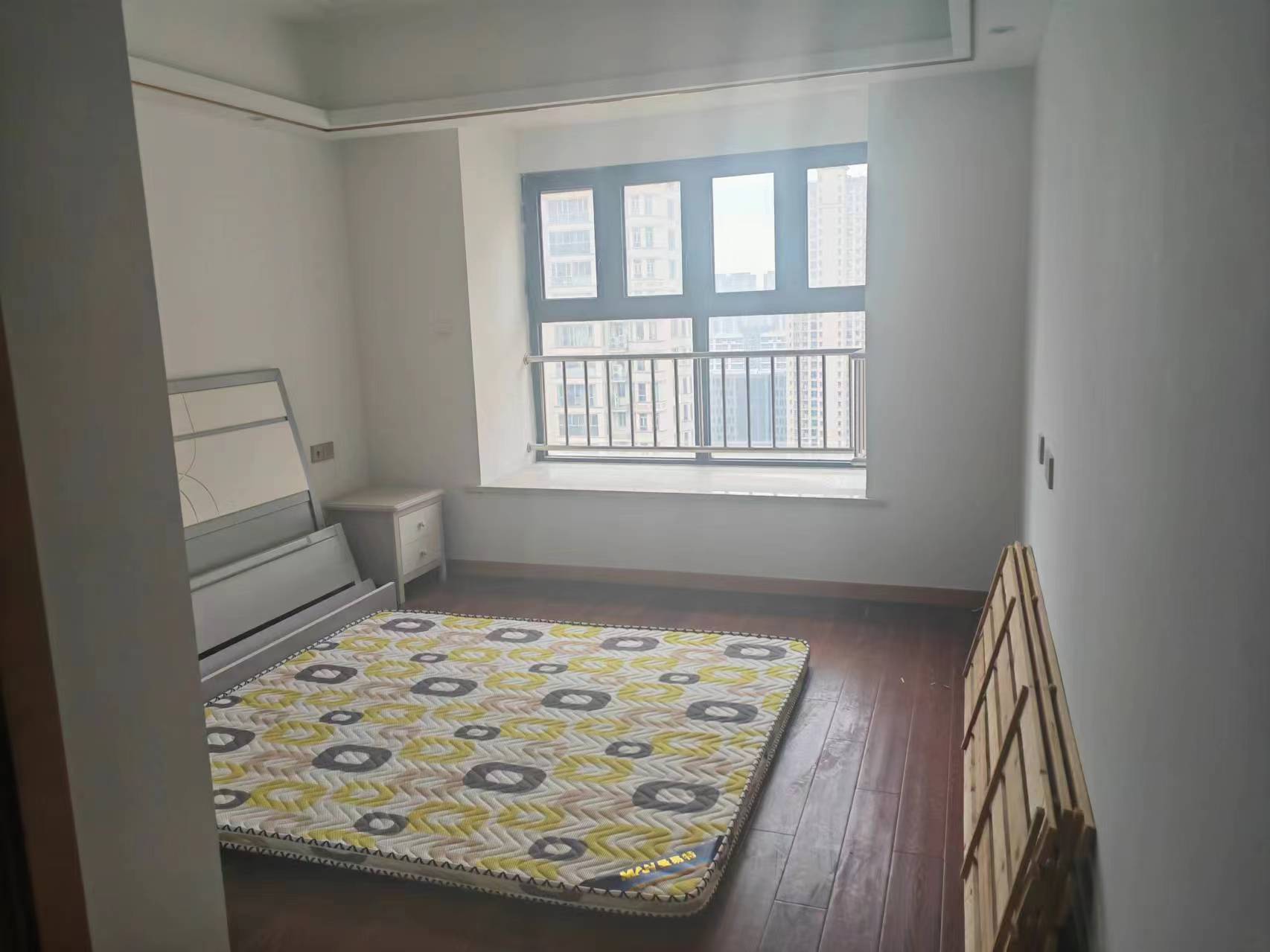 中南世纪花城三期 3室2厅2卫 135m&sup2;