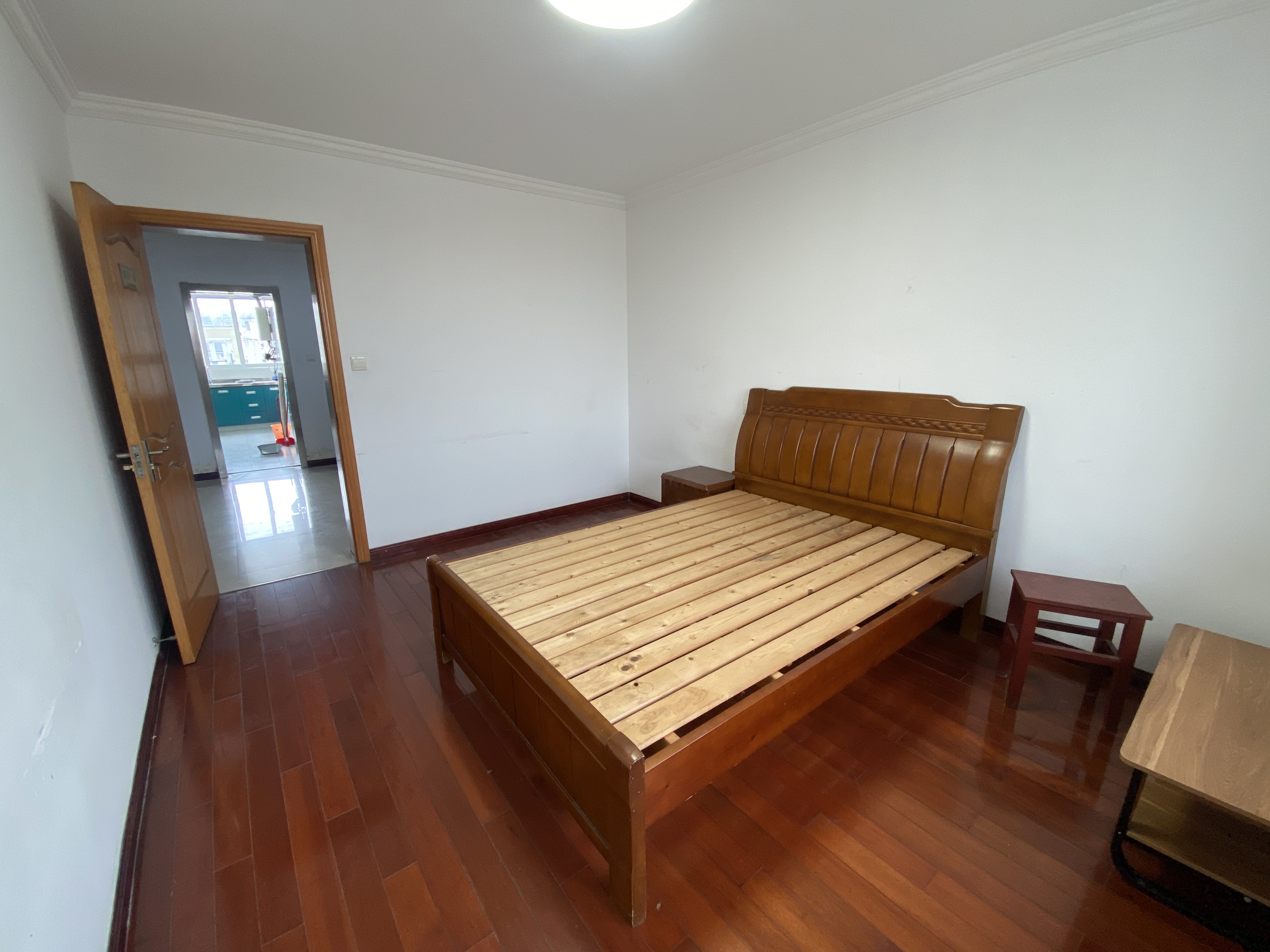 外滩小区 4室2厅1卫 131.64m&sup2;