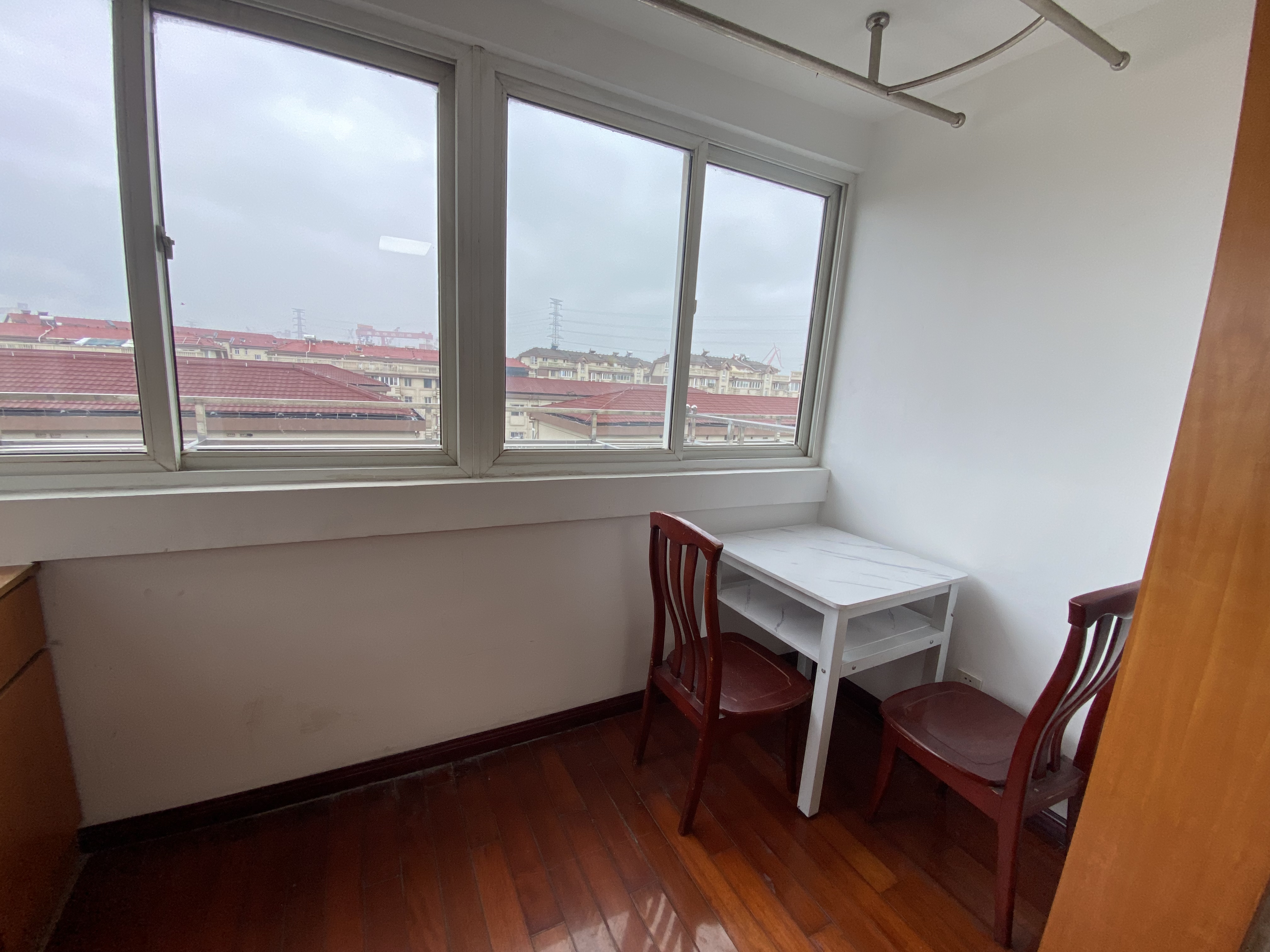 外滩小区 4室2厅1卫 131.64m&sup2;