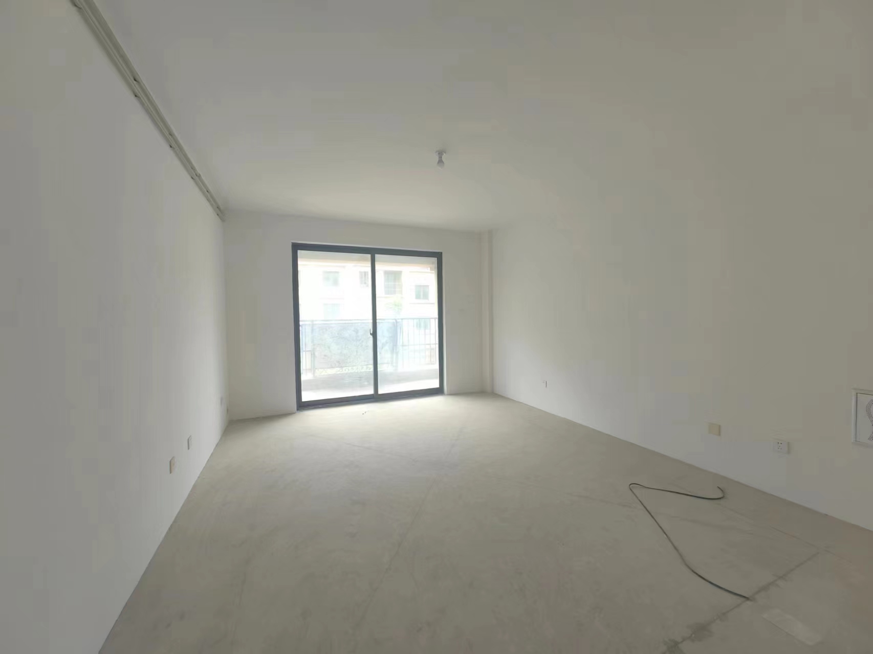 城市嘉苑 3室2厅2卫 136.21m²