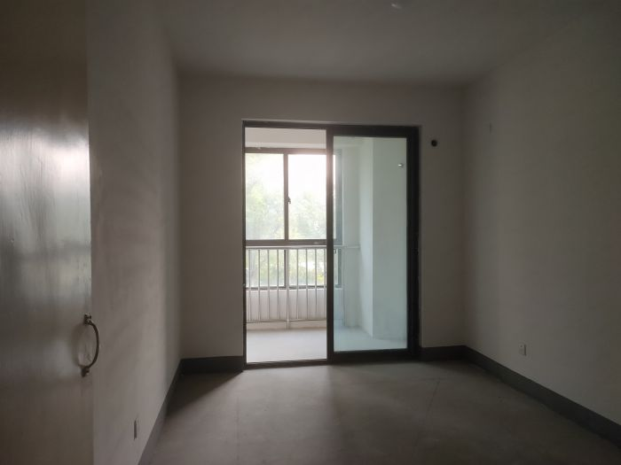 兴石花园 3室2厅1卫 104m&sup2;
