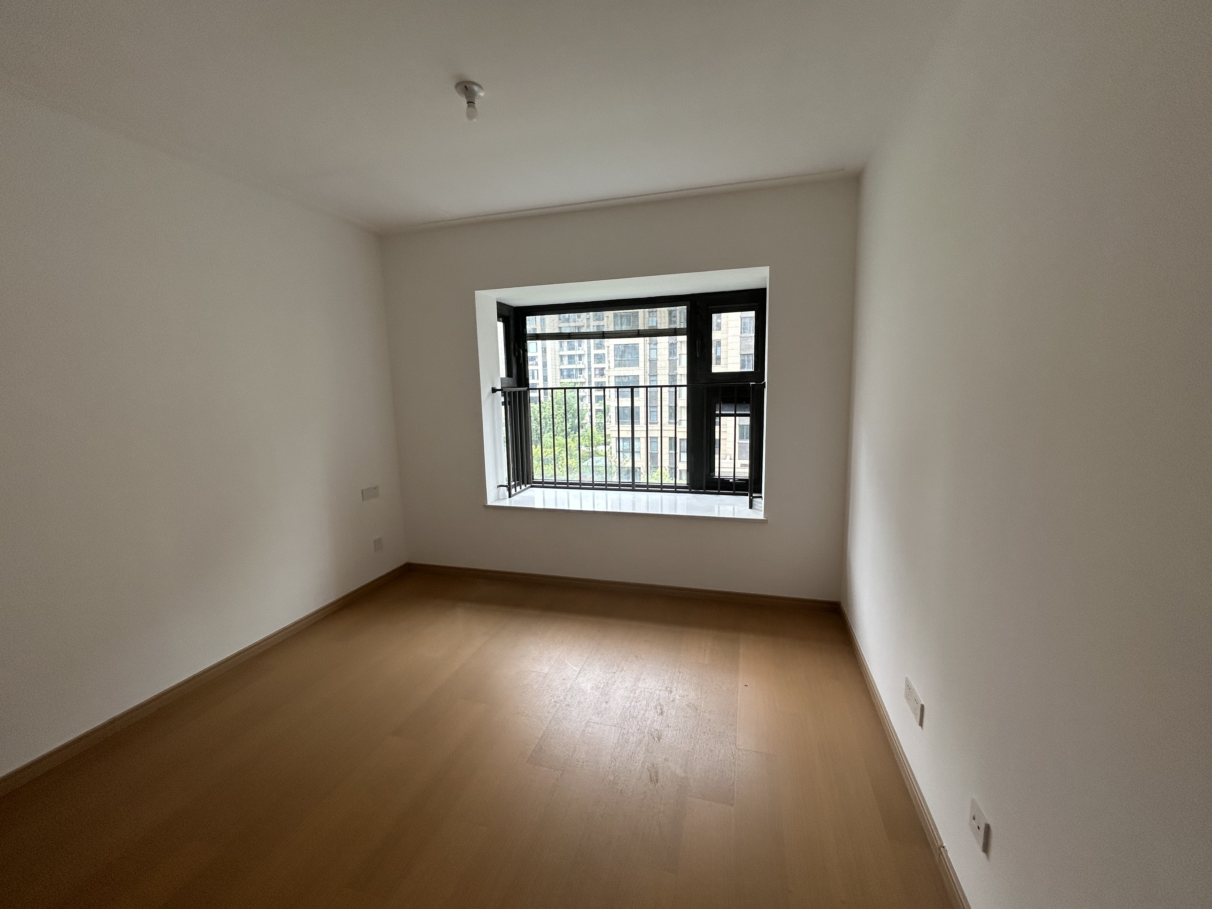 时光漫城 3室2厅2卫 113m&sup2;