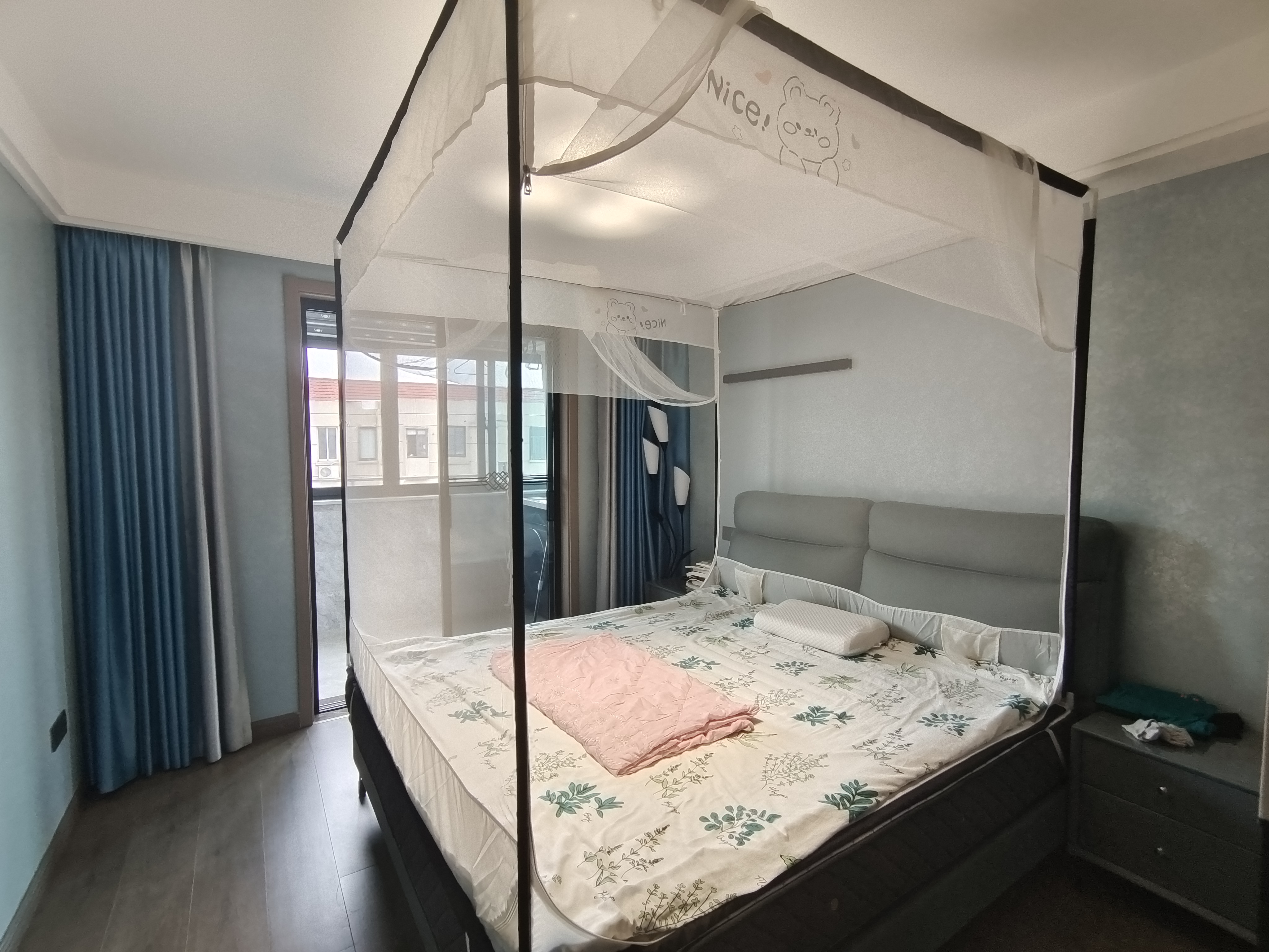 光明南村 6室2厅2卫 207m²