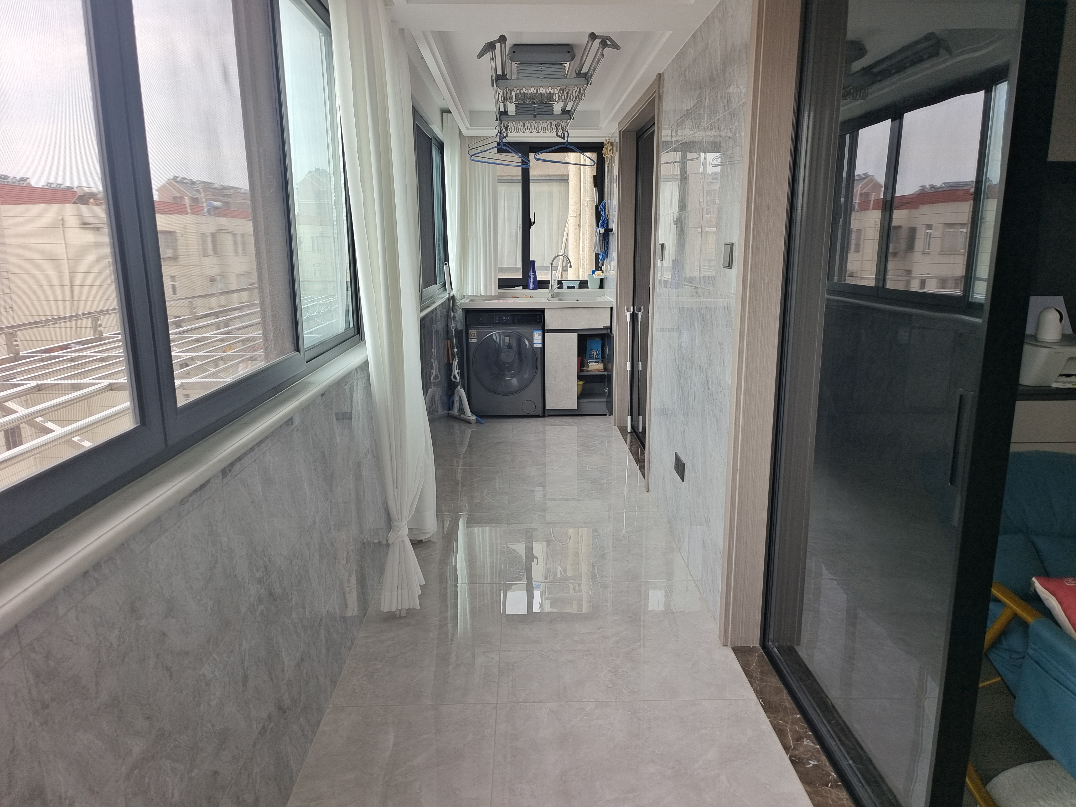 光明南村 6室2厅2卫 207m²