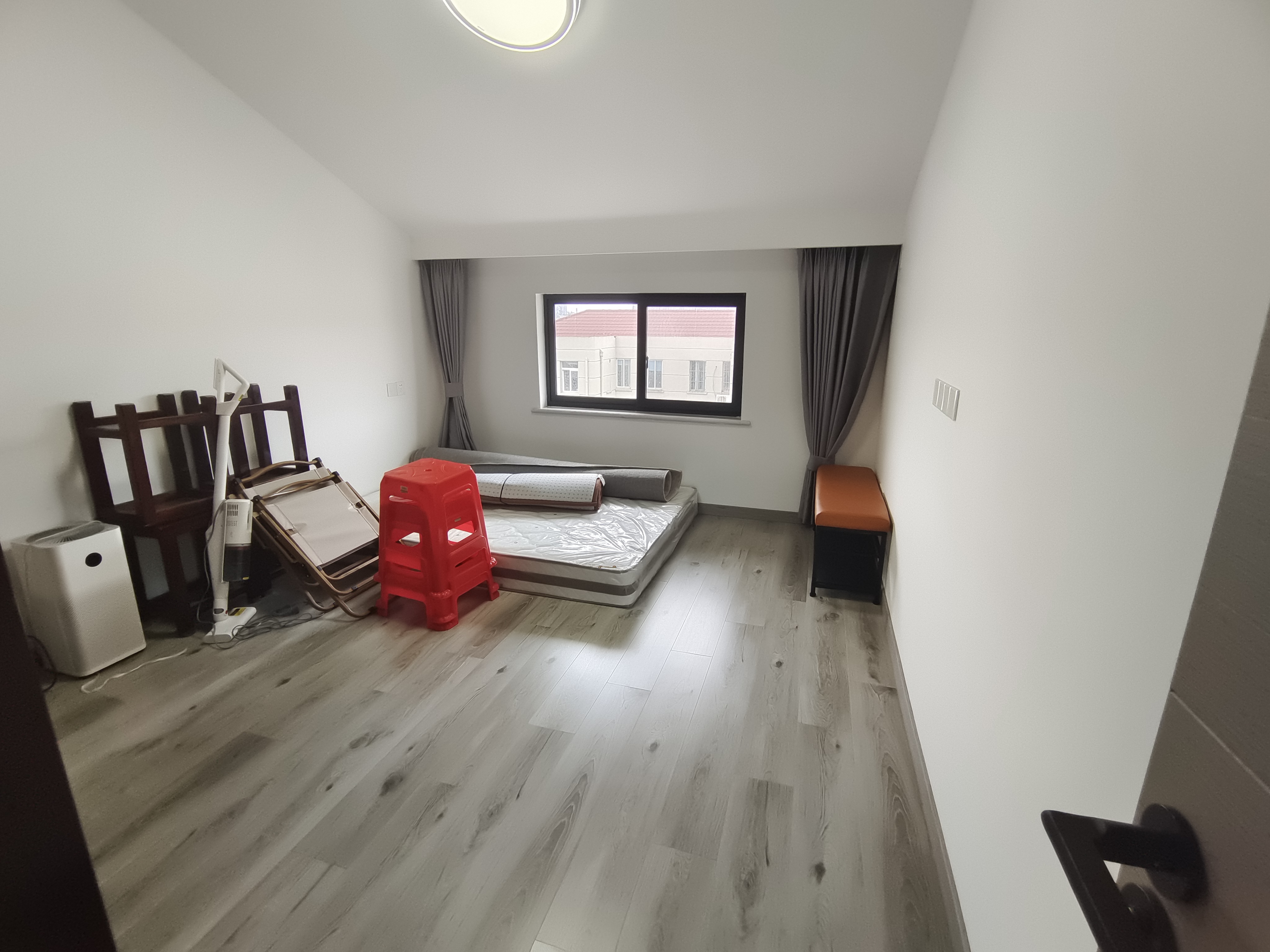 光明南村 6室2厅2卫 207m²