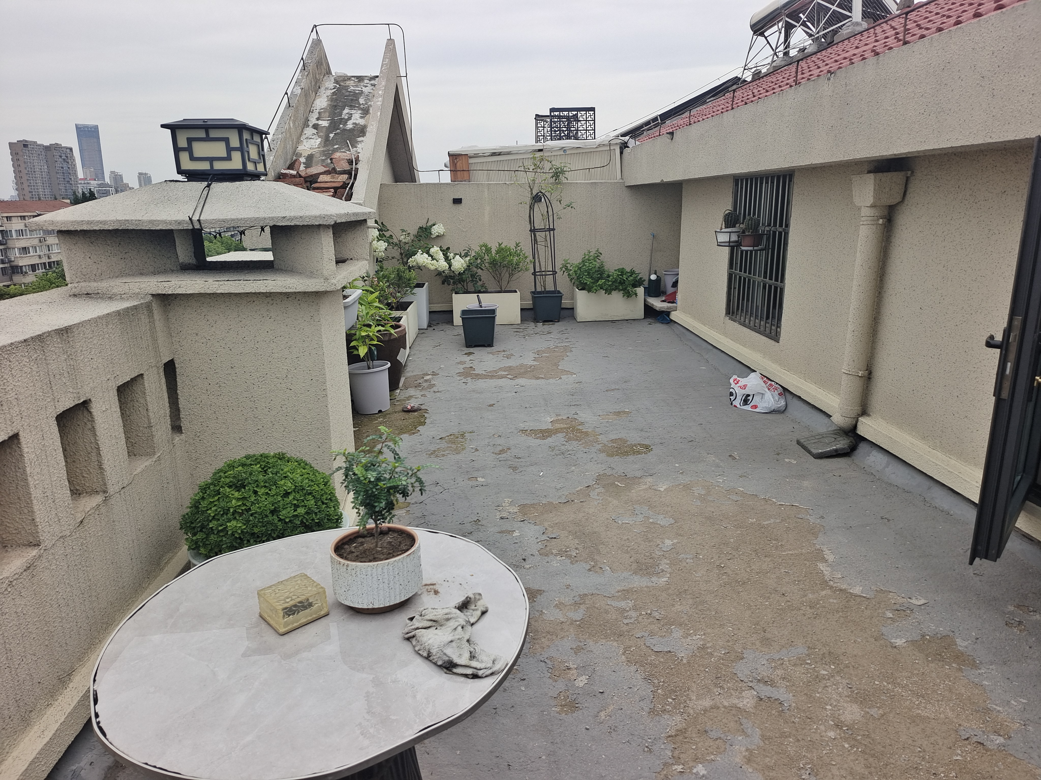 光明南村 6室2厅2卫 207m²