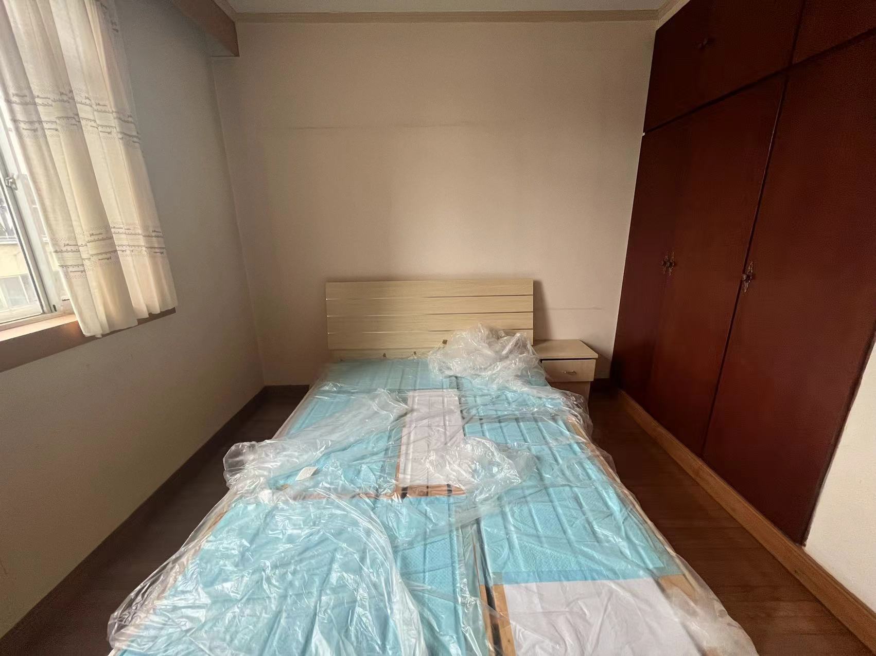 新桃园 3室1厅1卫 107m&sup2;