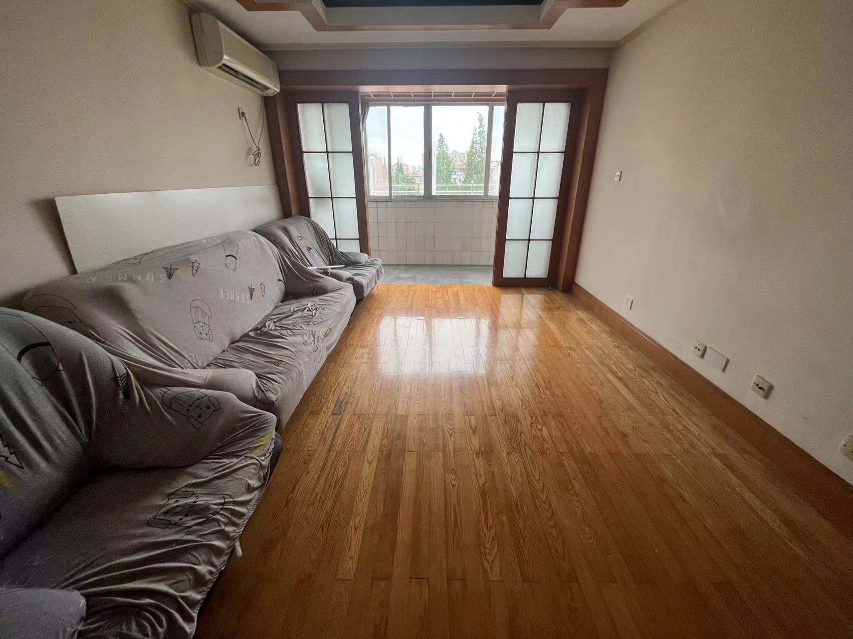 新桃园 3室1厅1卫 107m²