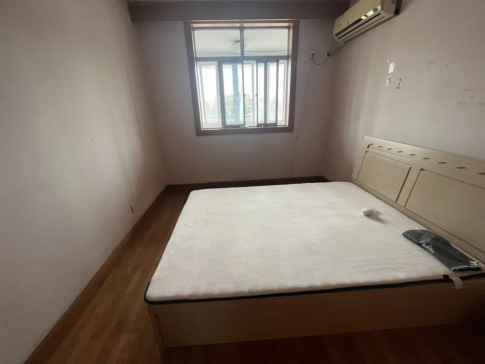 新桃园 3室1厅1卫 107m&sup2;