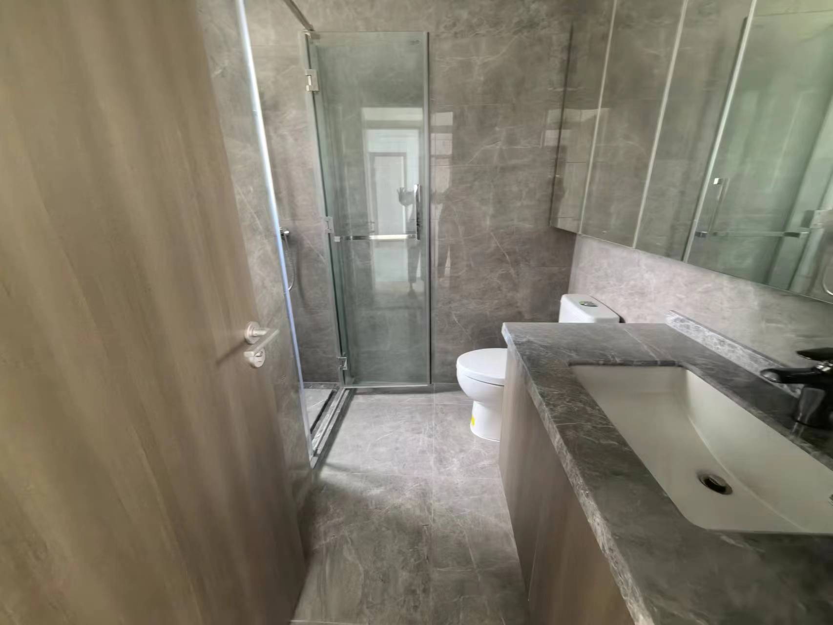 华禧铭苑 3室2厅1卫 102m&sup2;