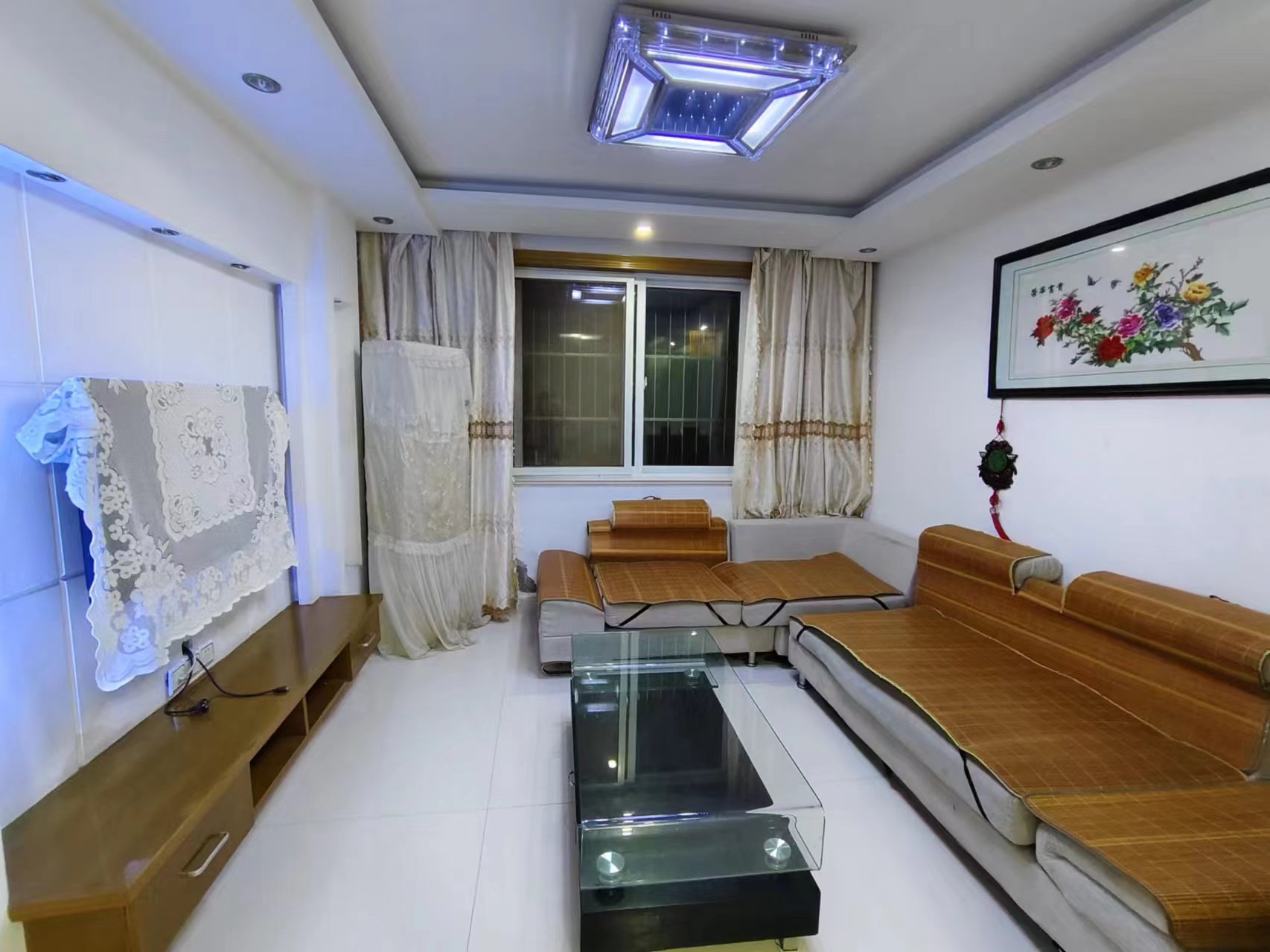 城山家园 2室2厅1卫 90m&sup2;