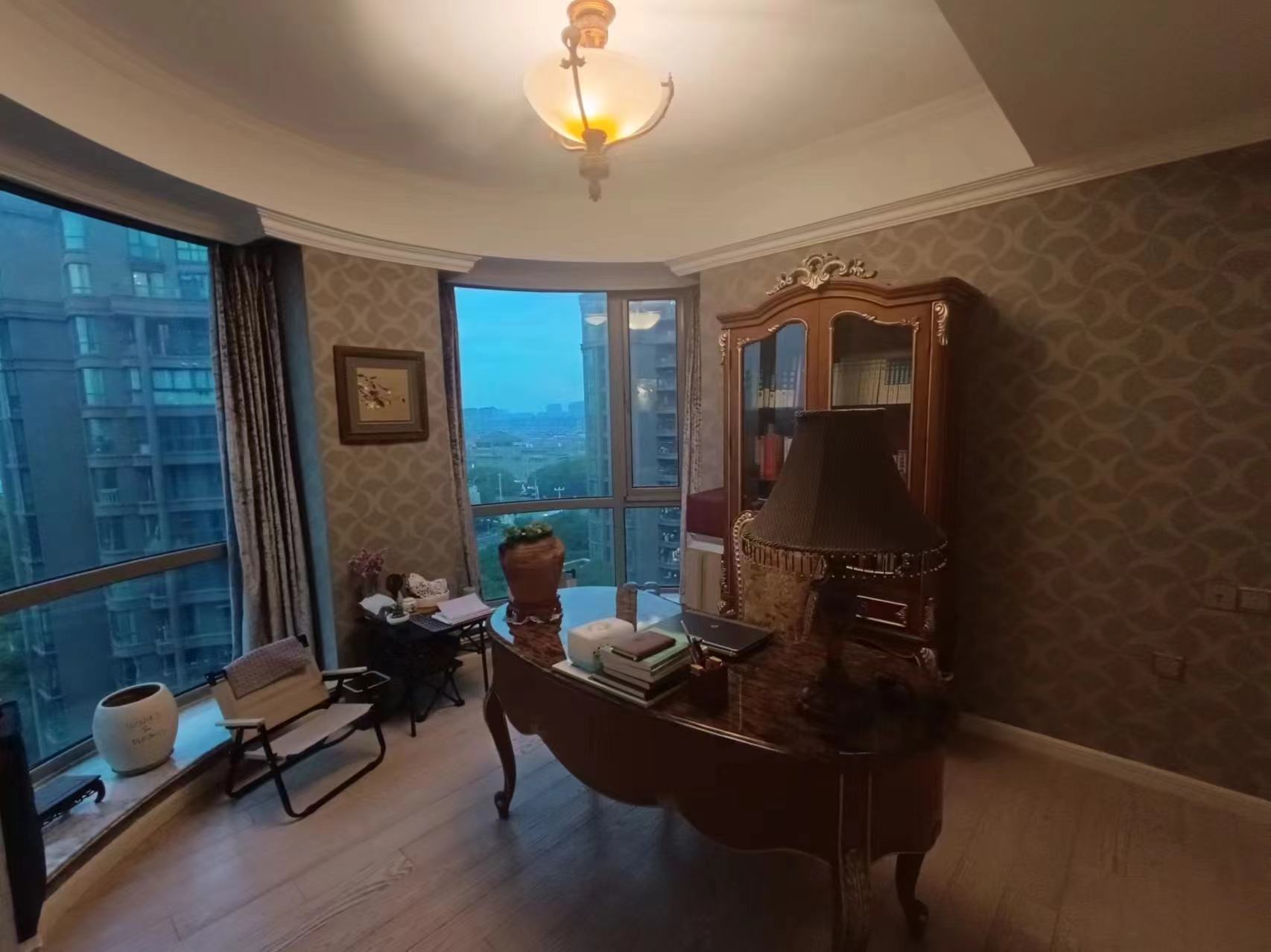 绿城玉兰公寓 3室2厅2卫 163m&sup2;
